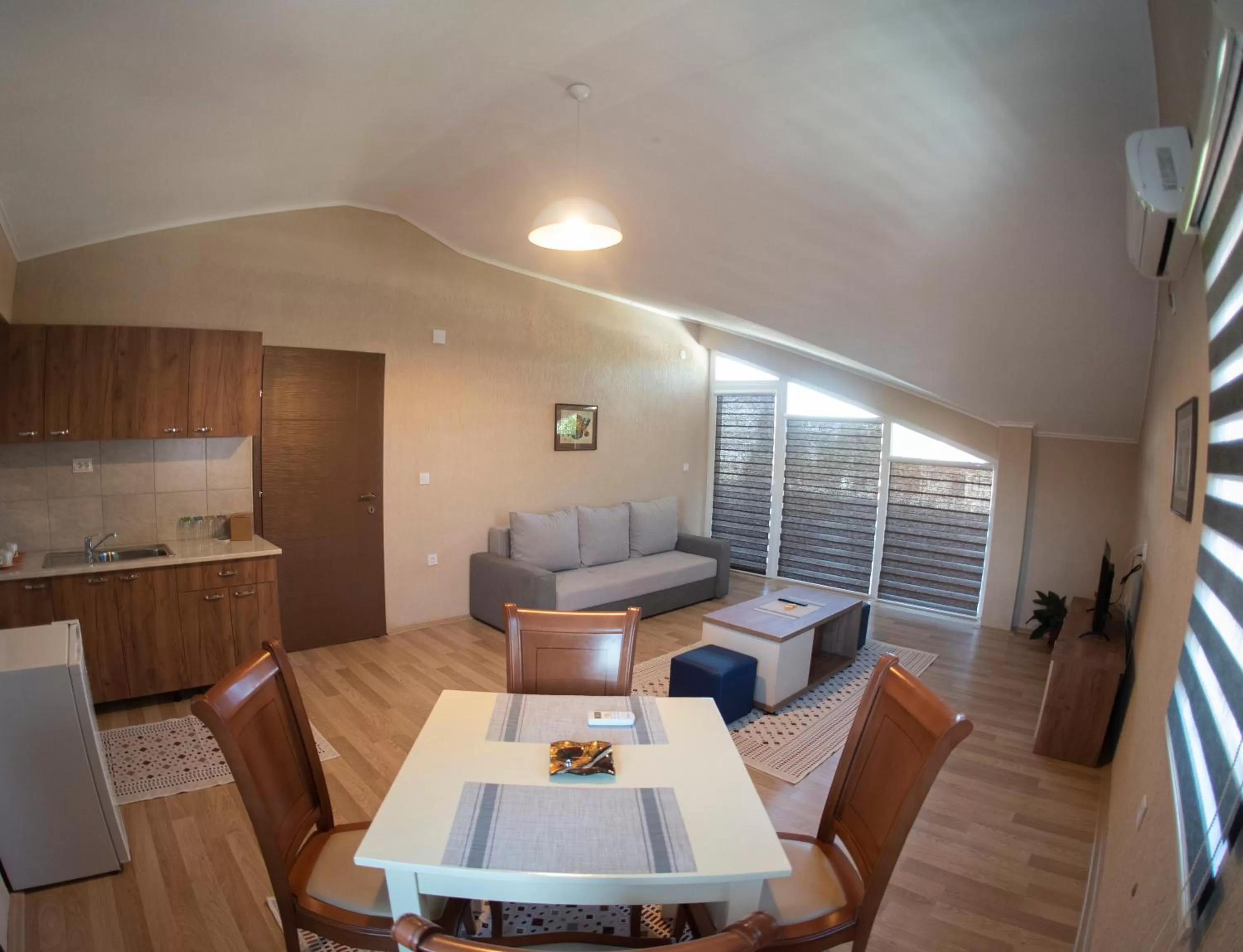 Seating Area in DIONIS Rooms & Apartments