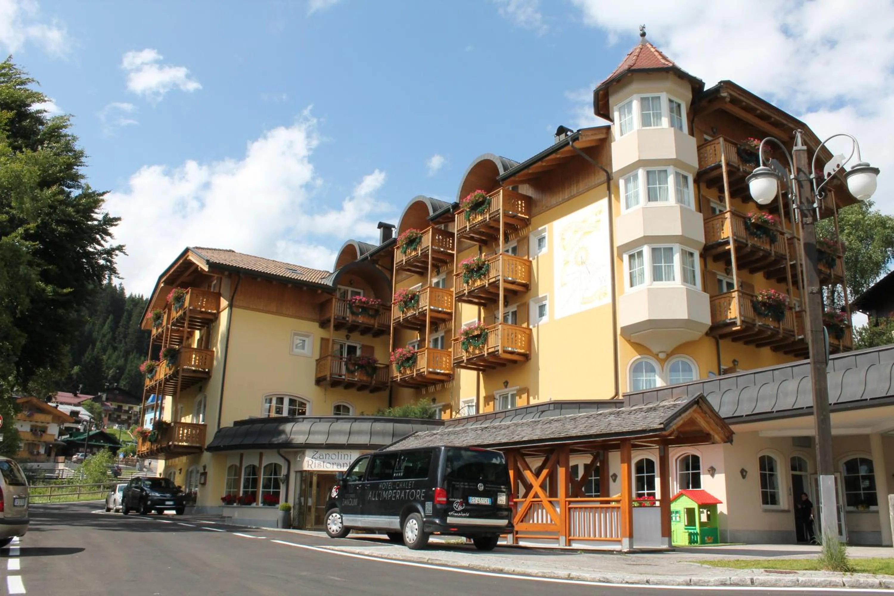 Property building in Hotel Chalet all'Imperatore