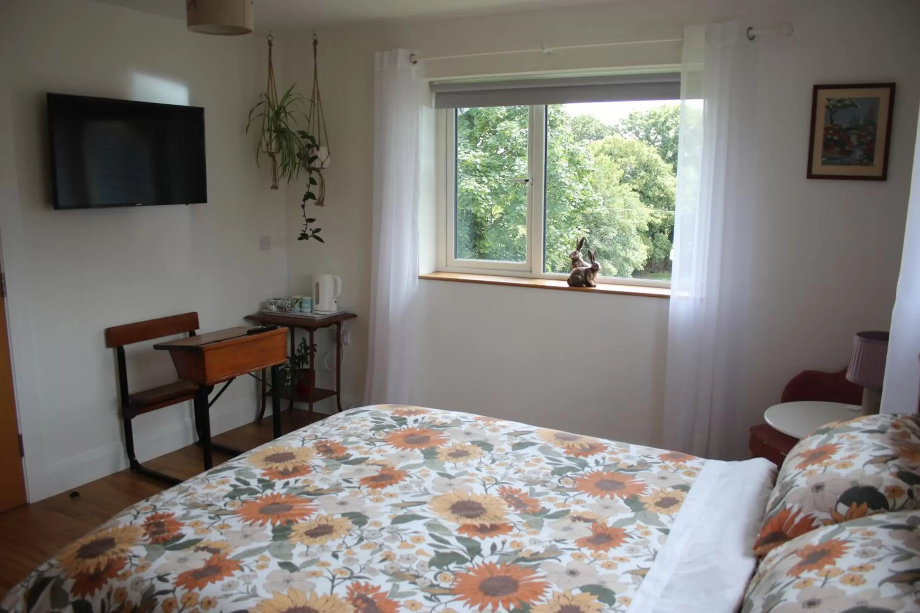 Double Room with Garden View in Dernagh House Double Room with Garden View in Dernagh House