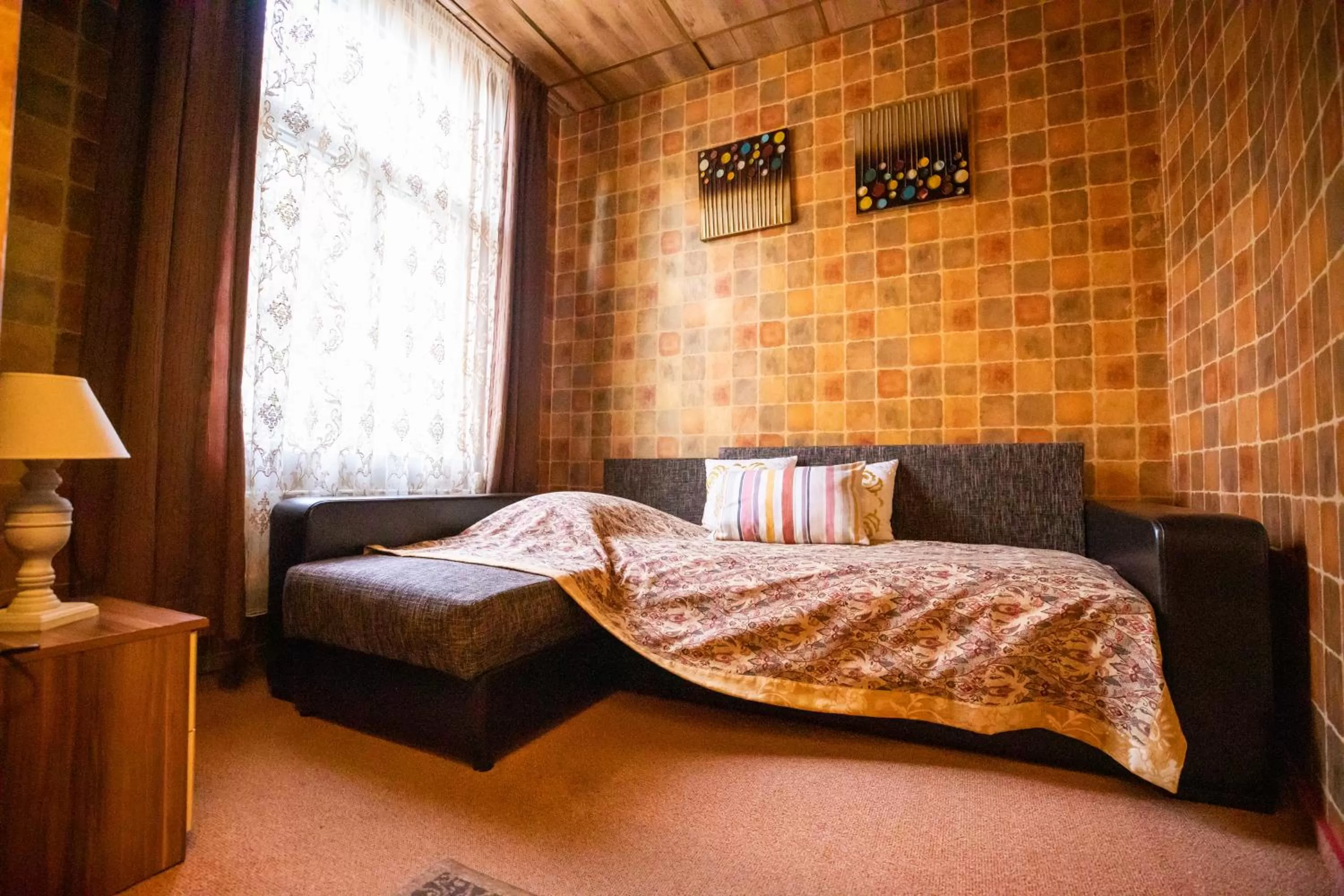 Photo of the whole room, Bed in City Center Kaķis B&B