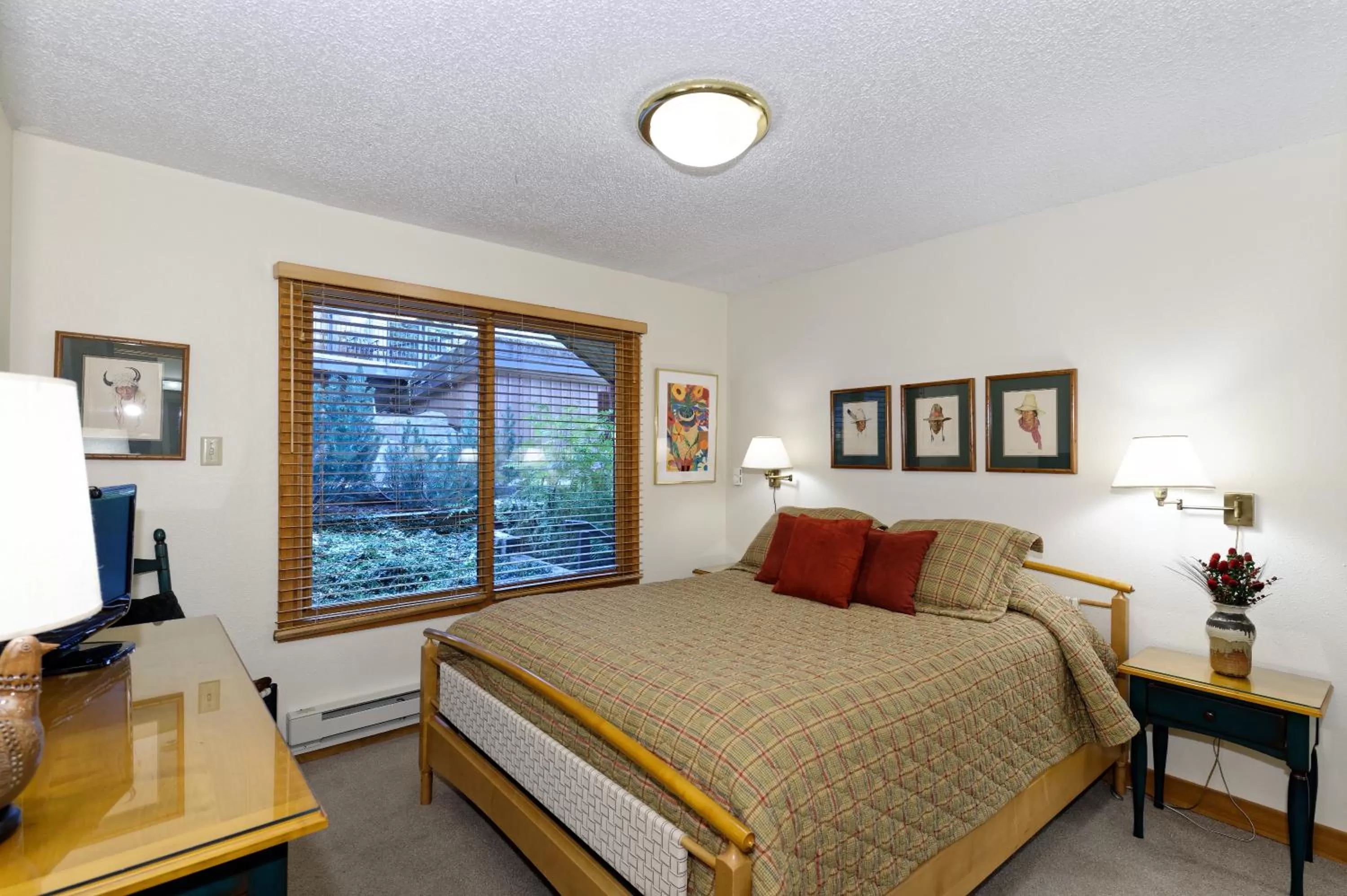 Bedroom in The Crestwood Snowmass Village