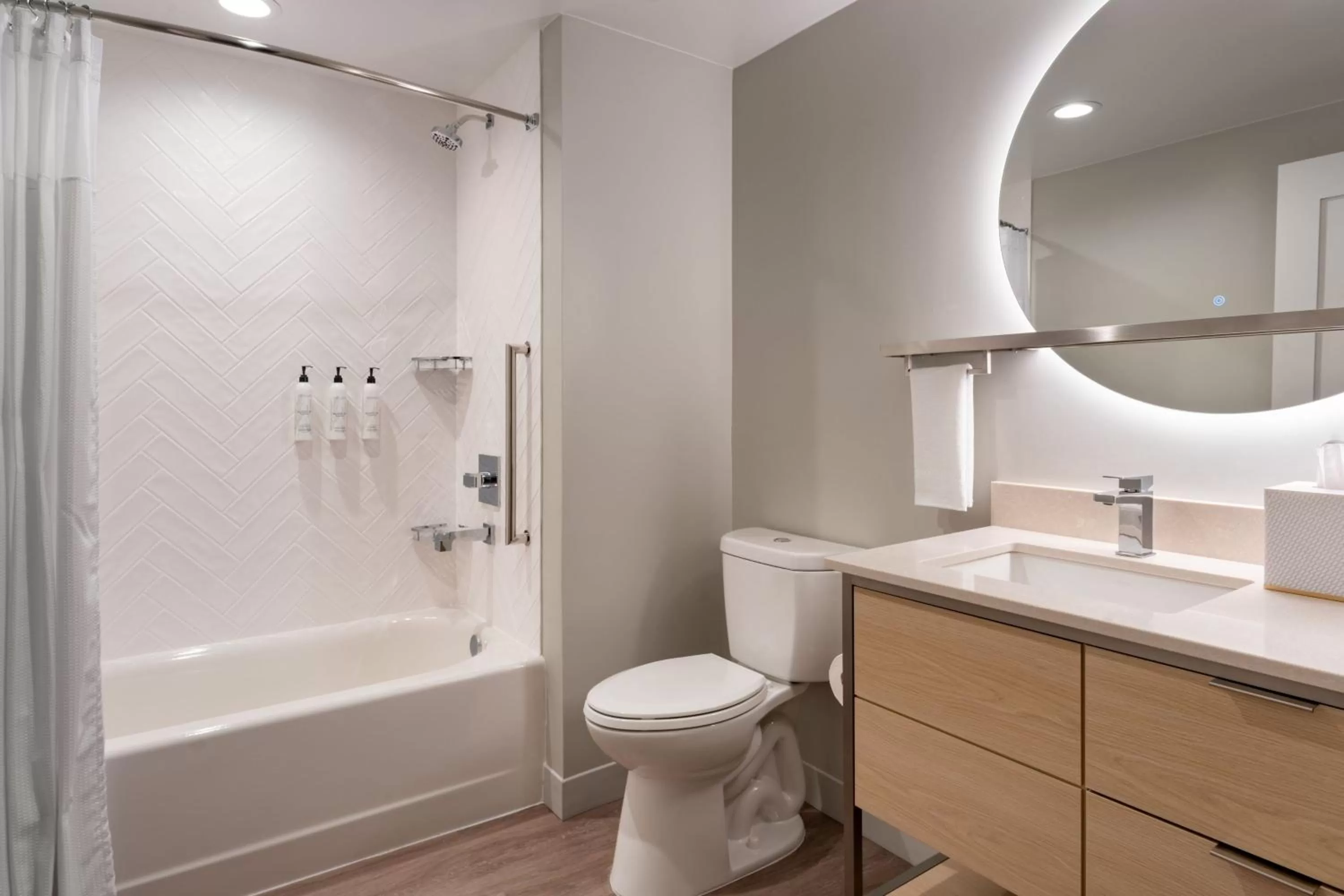 Bathroom in TownePlace Suites by Marriott Ocala