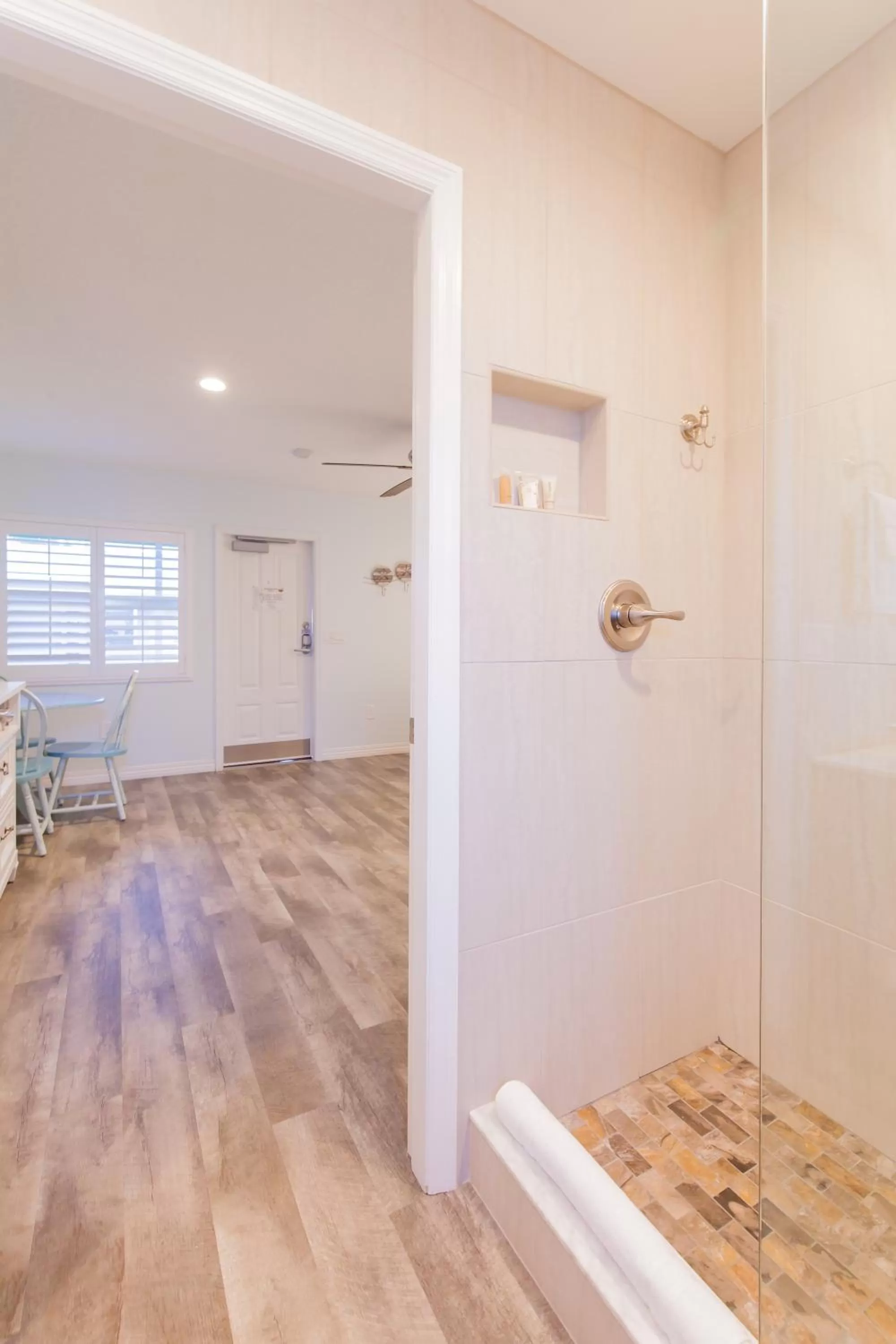 Shower in Lost Inn Paradise