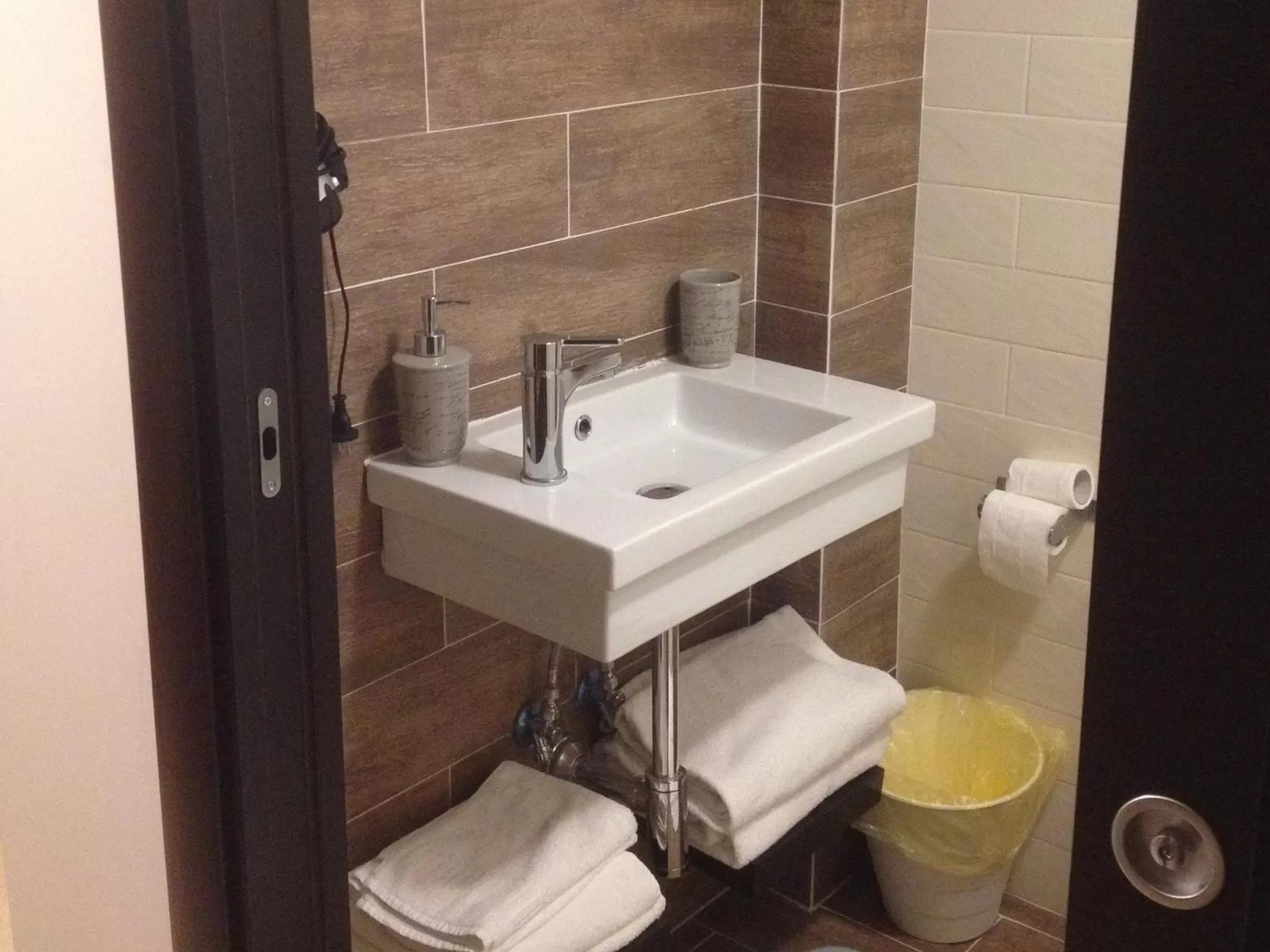 Shower in Terrazza Partenopea