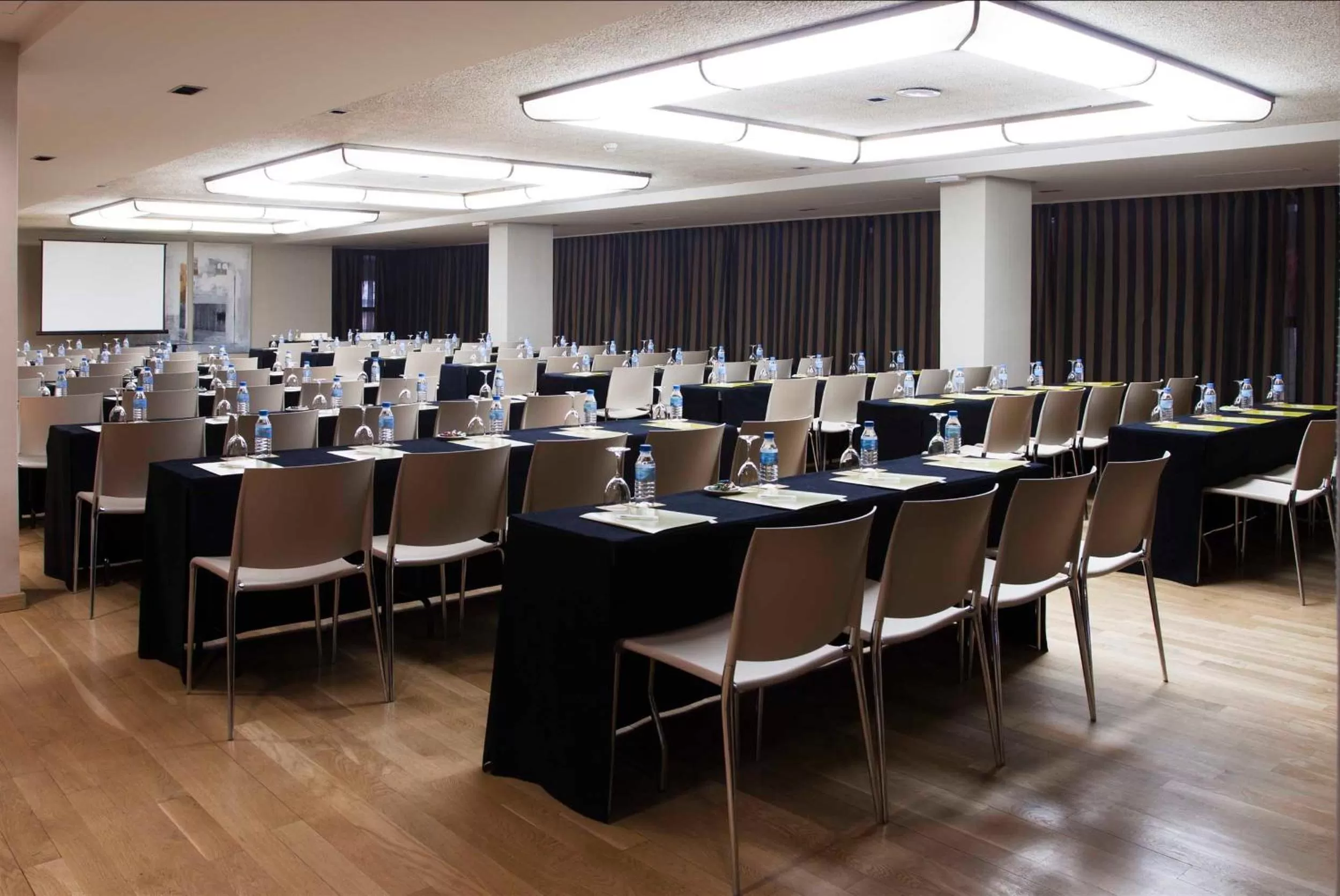 Business facilities in Silken Ramblas