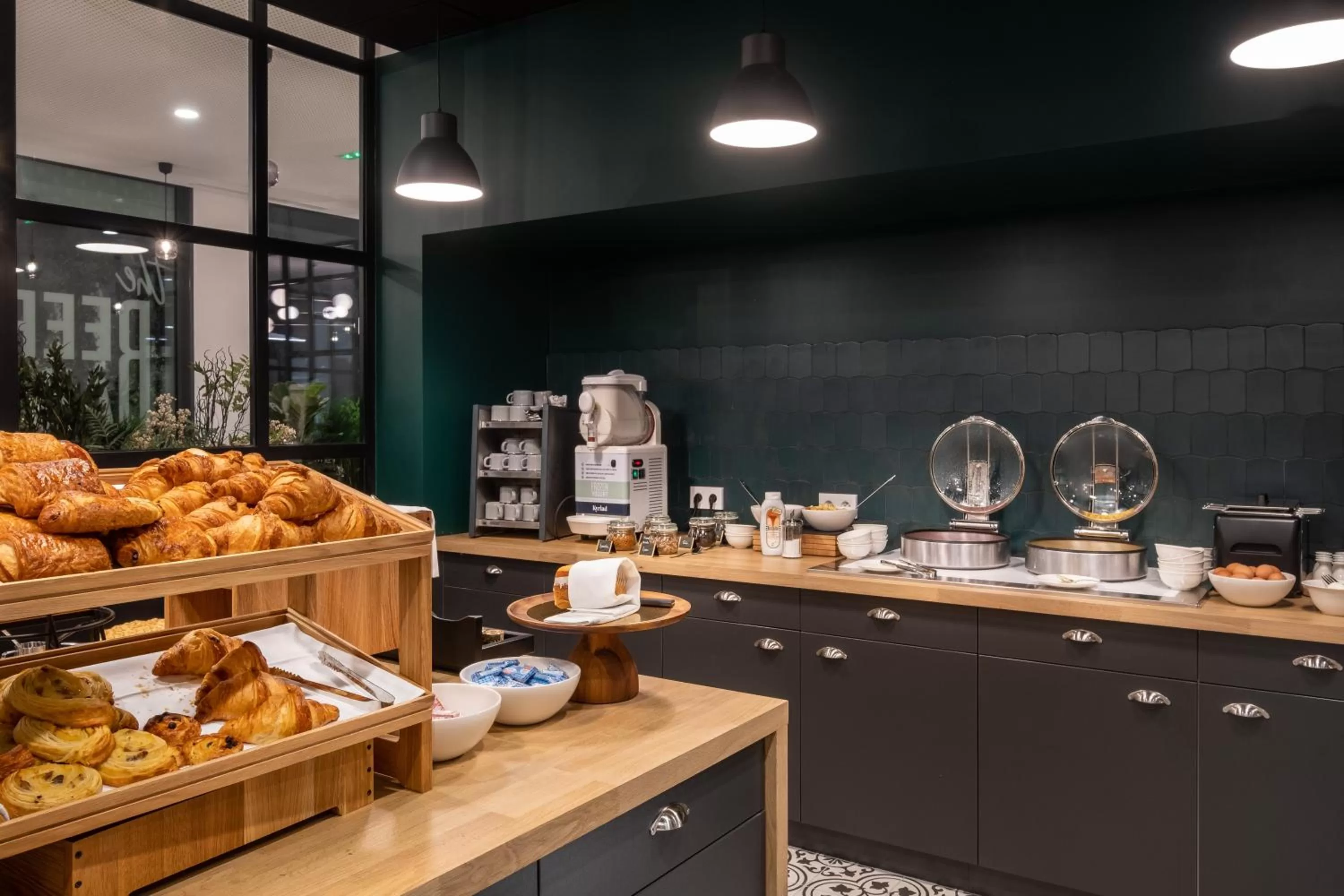 Food in KYRIAD LYON OUEST Limonest