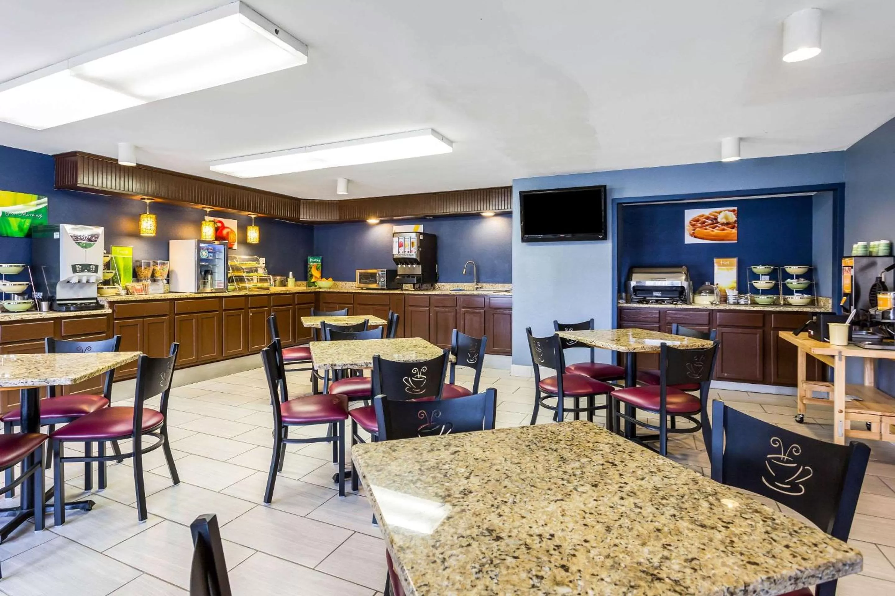 Restaurant/places to eat in Quality Inn Indianola