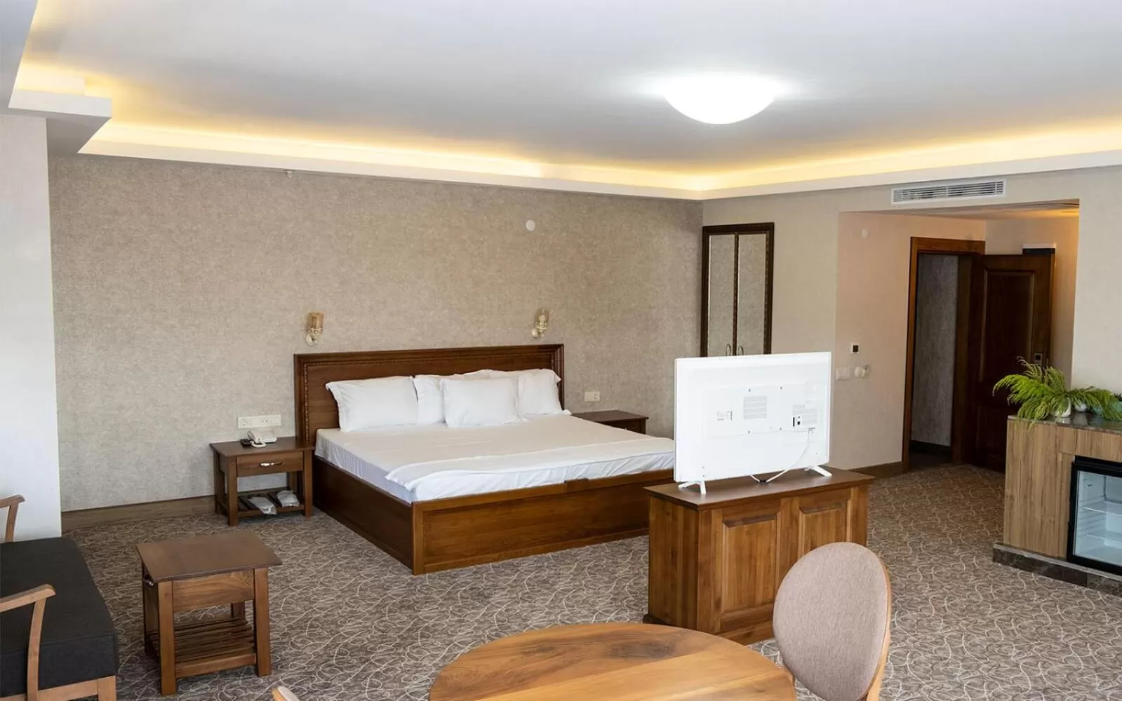 Bathroom, Bed in Helen Troya Hotel Geyikli