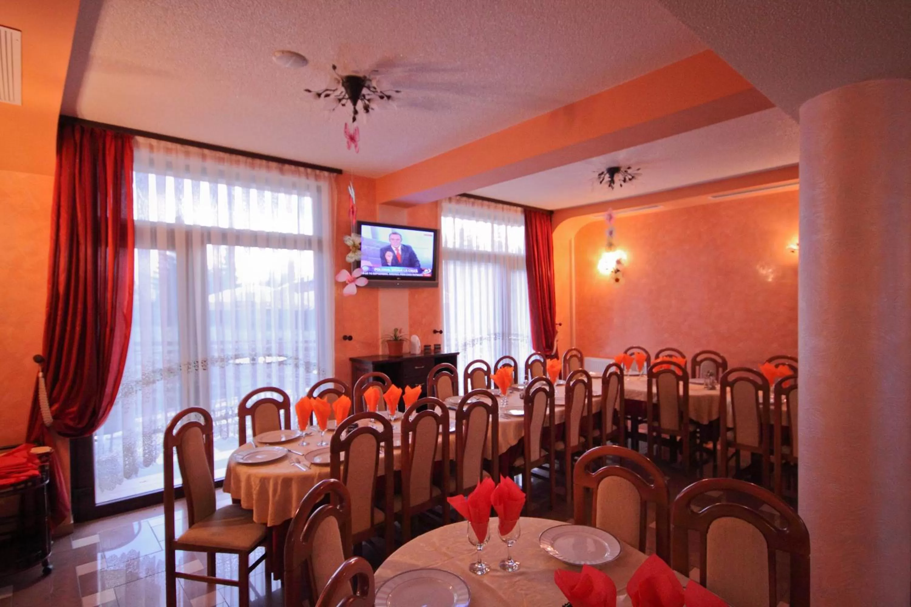 Restaurant/Places to Eat in Complex Turistic Le Baron