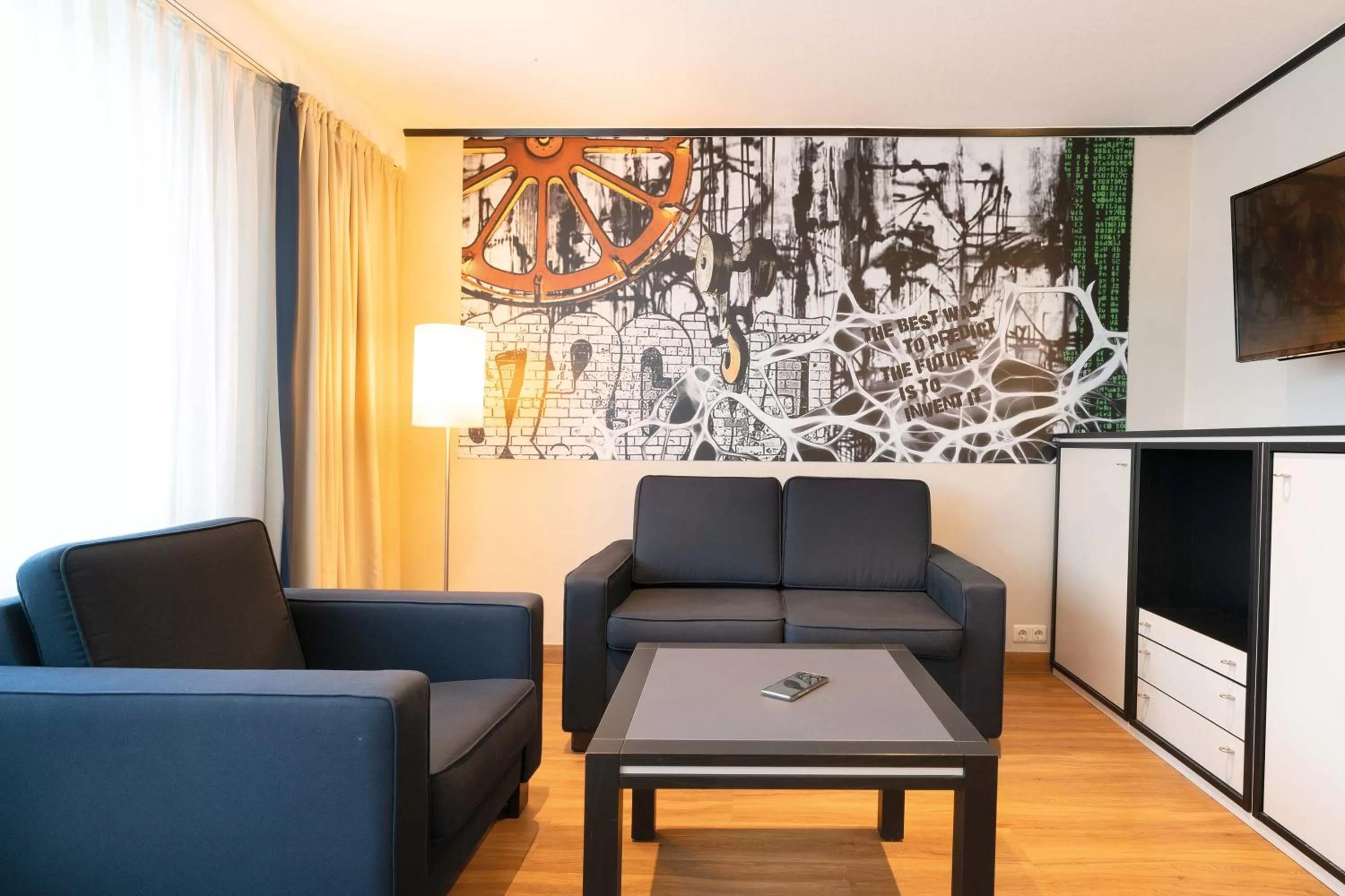 TV and multimedia in Seminaris Hotel Bad Honnef