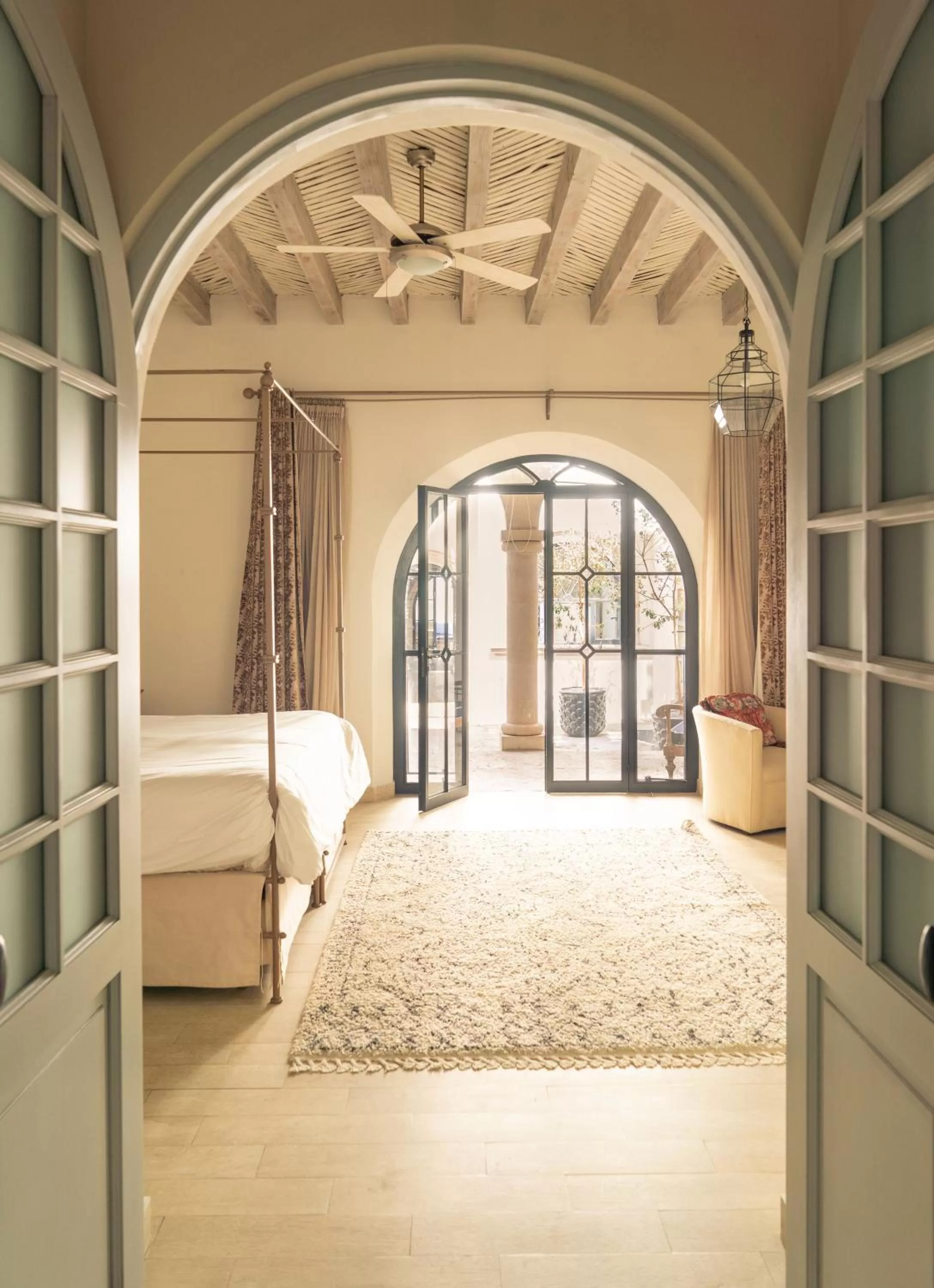 Photo of the whole room, Bed in Casa Delphine