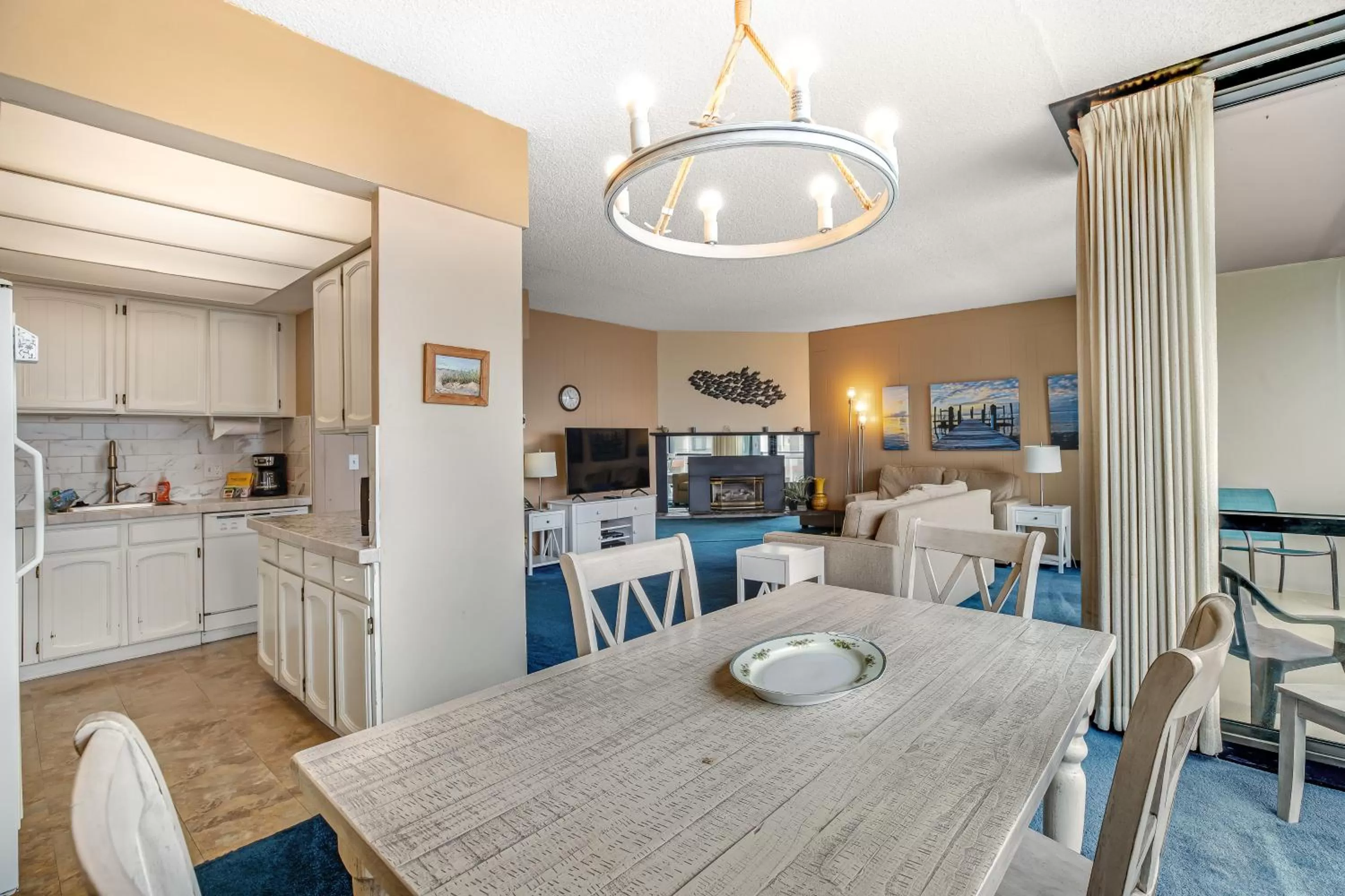 Dining Area in Sand & Sea: Marine Dream (316)