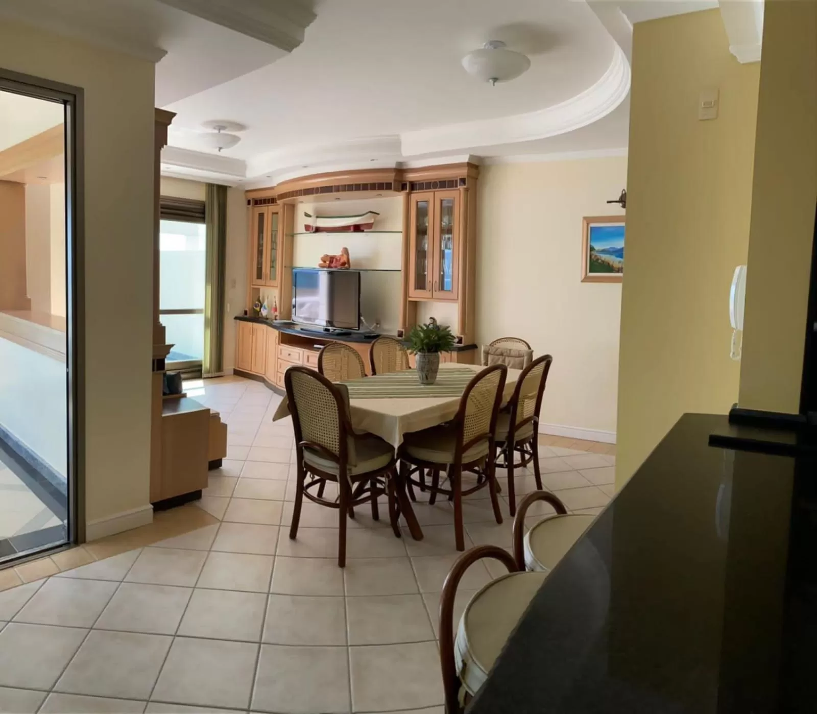 Living room, Dining Area in Golfinhos Apart Hotel