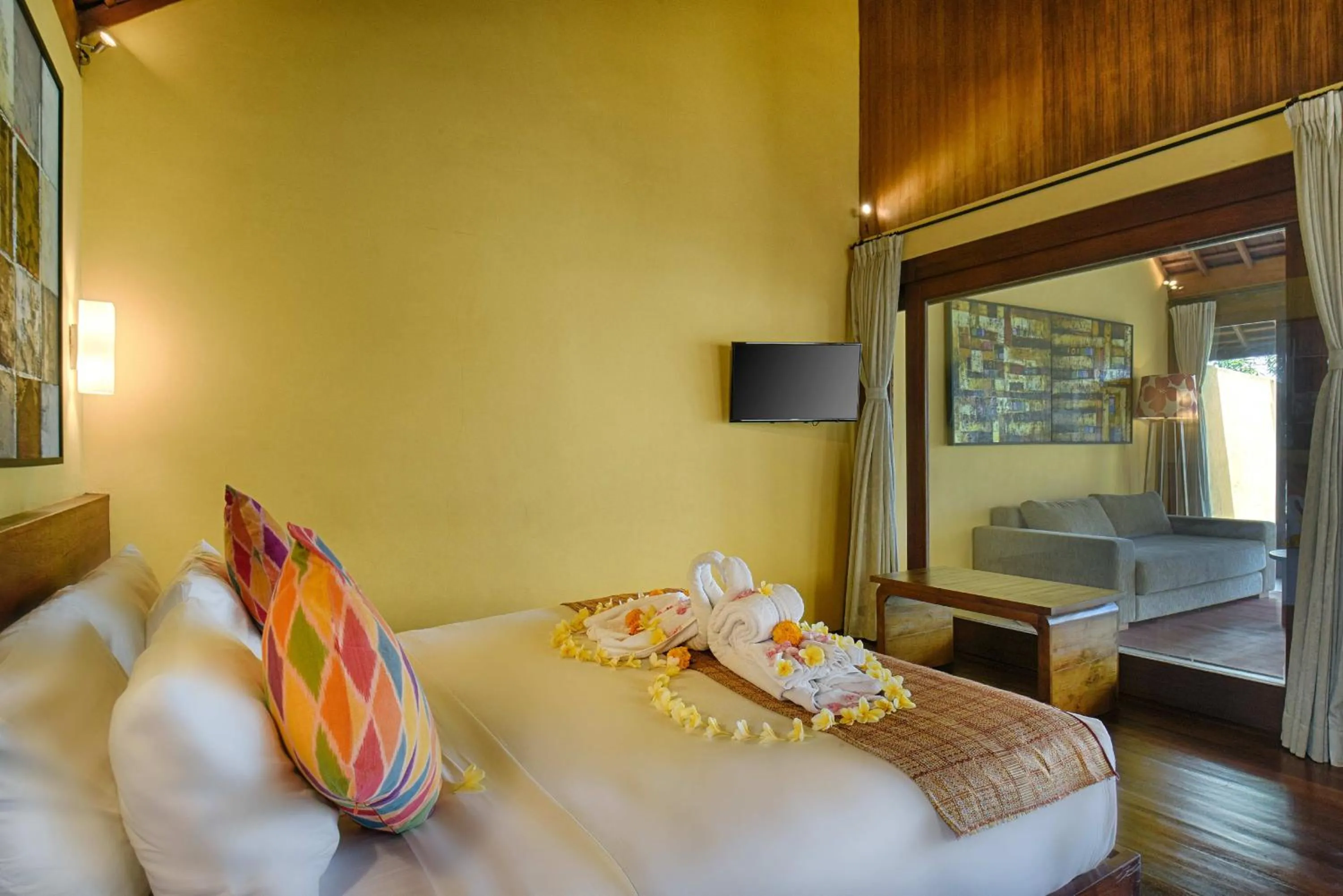 TV and multimedia, Bed in Samkhya Villas - Free 1x Floating Breakfast or Minibar