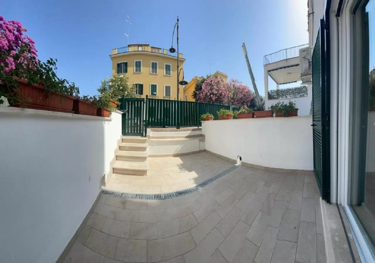 Facade/entrance in Riviera Albachiara Anzio B&B