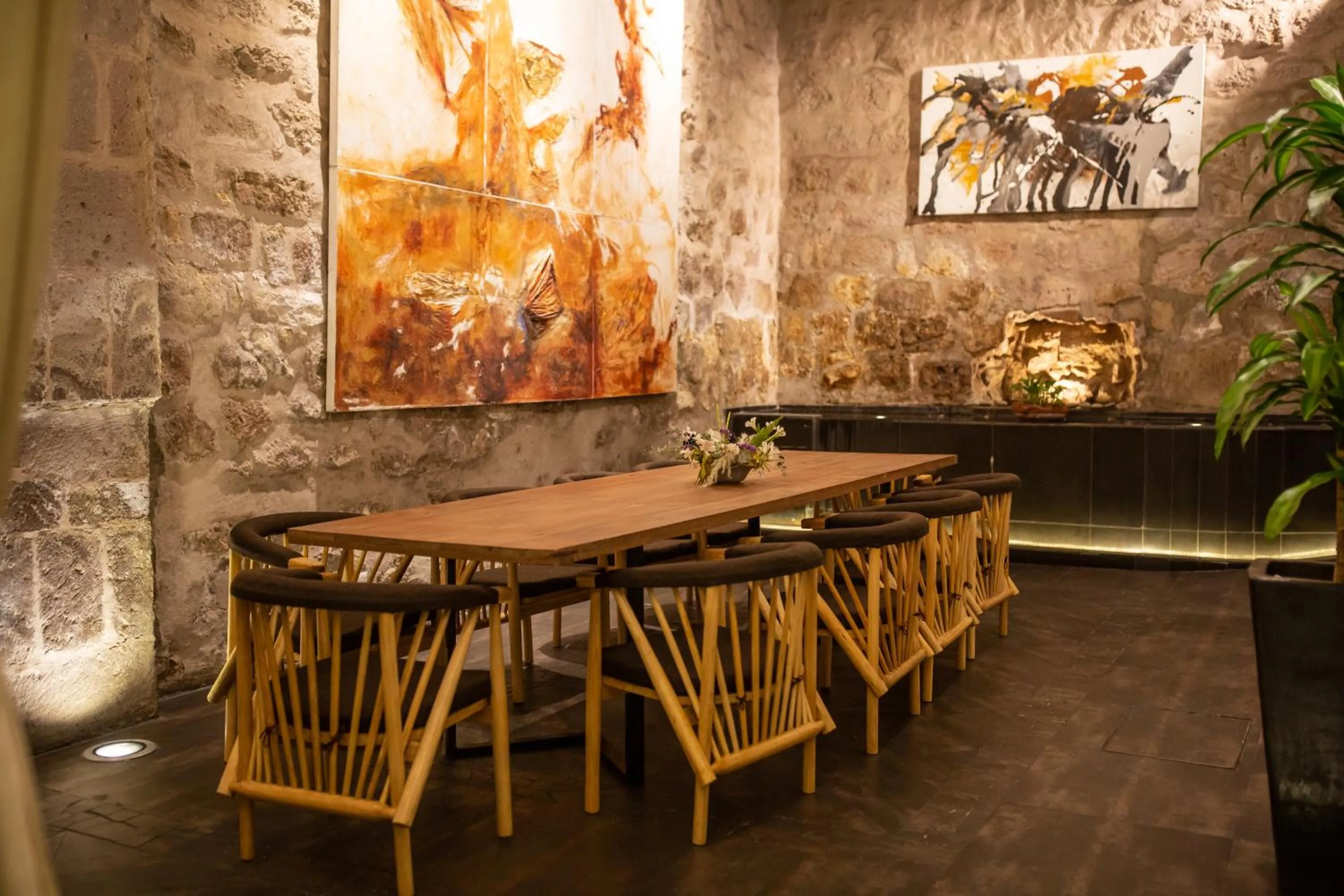 Restaurant/places to eat in Cantera 10 Hotel Boutique
