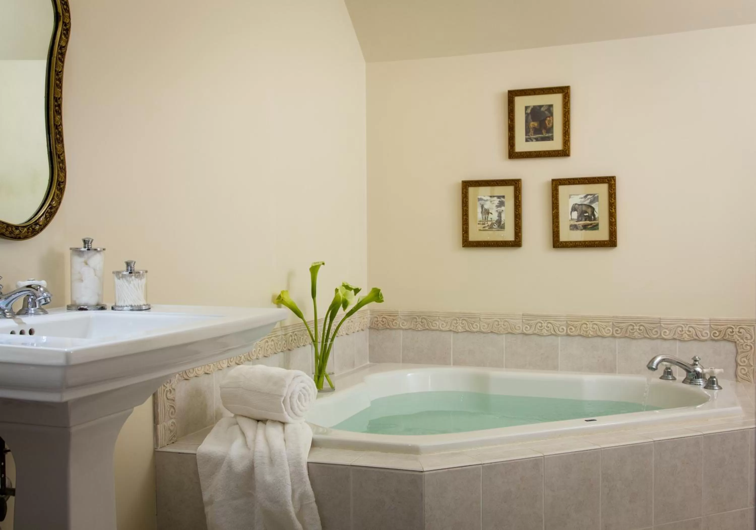 Bathroom in Inn at Warner Hall