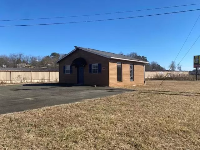 Property Building in Andy Griffith Parkway Inn