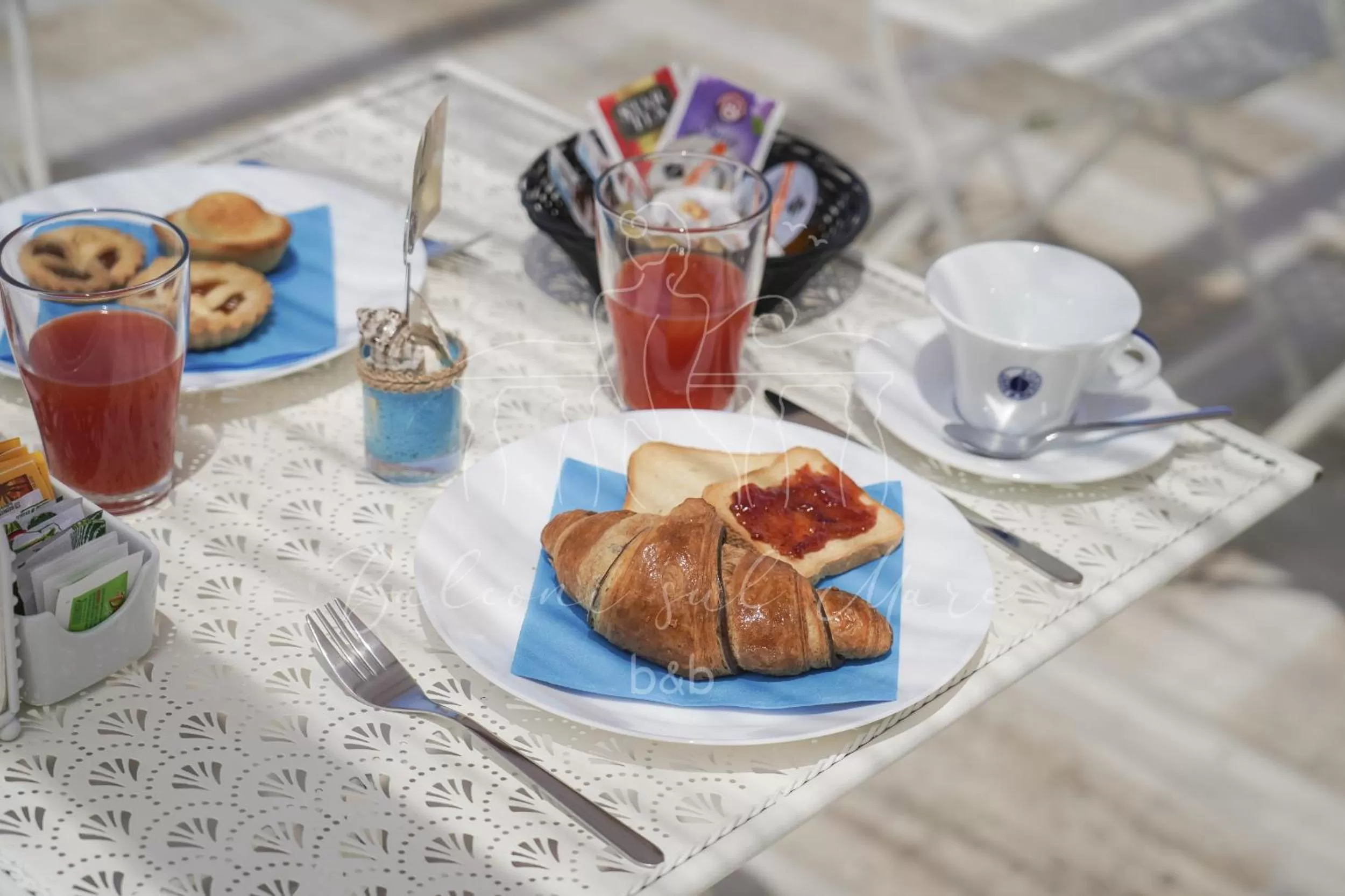 Studio with Spa Bath in Balconi sul mare