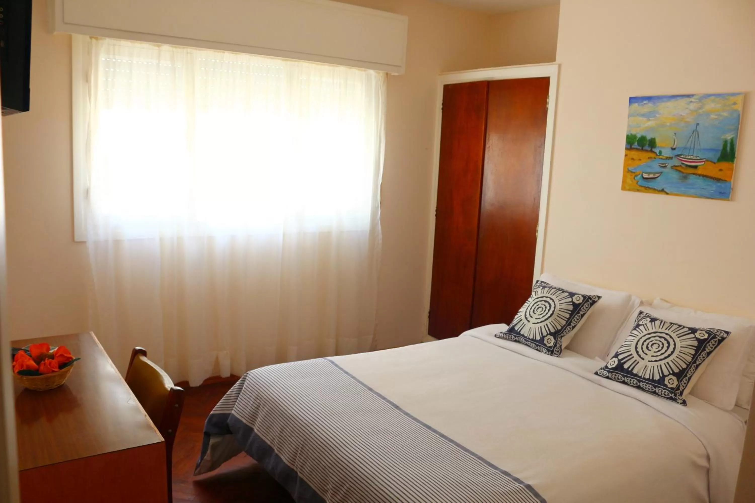 Bedroom, Bed in Hotel San Martin