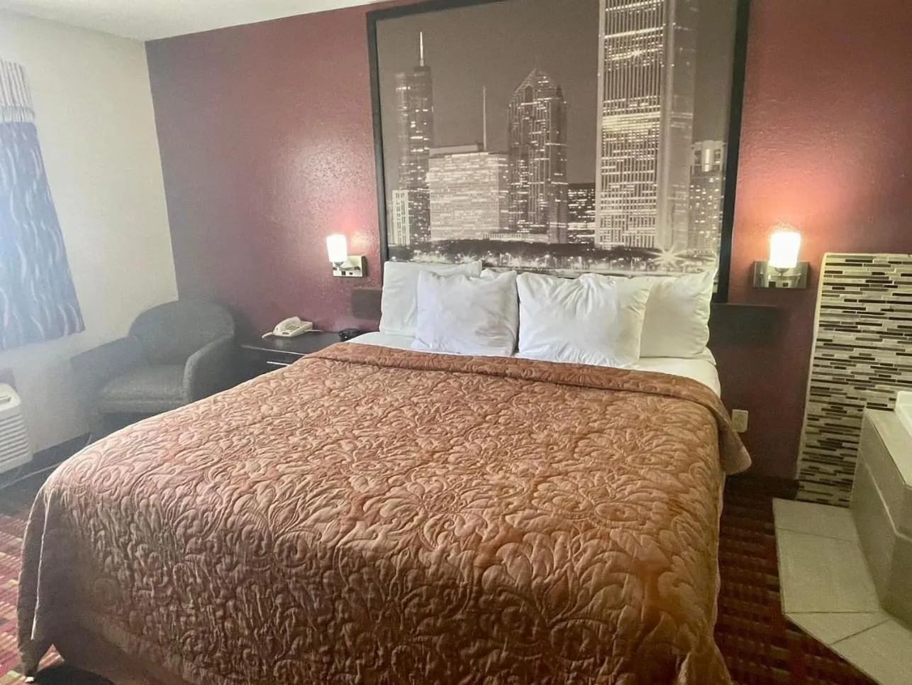 Bed in Super 8 by Wyndham Paris IL