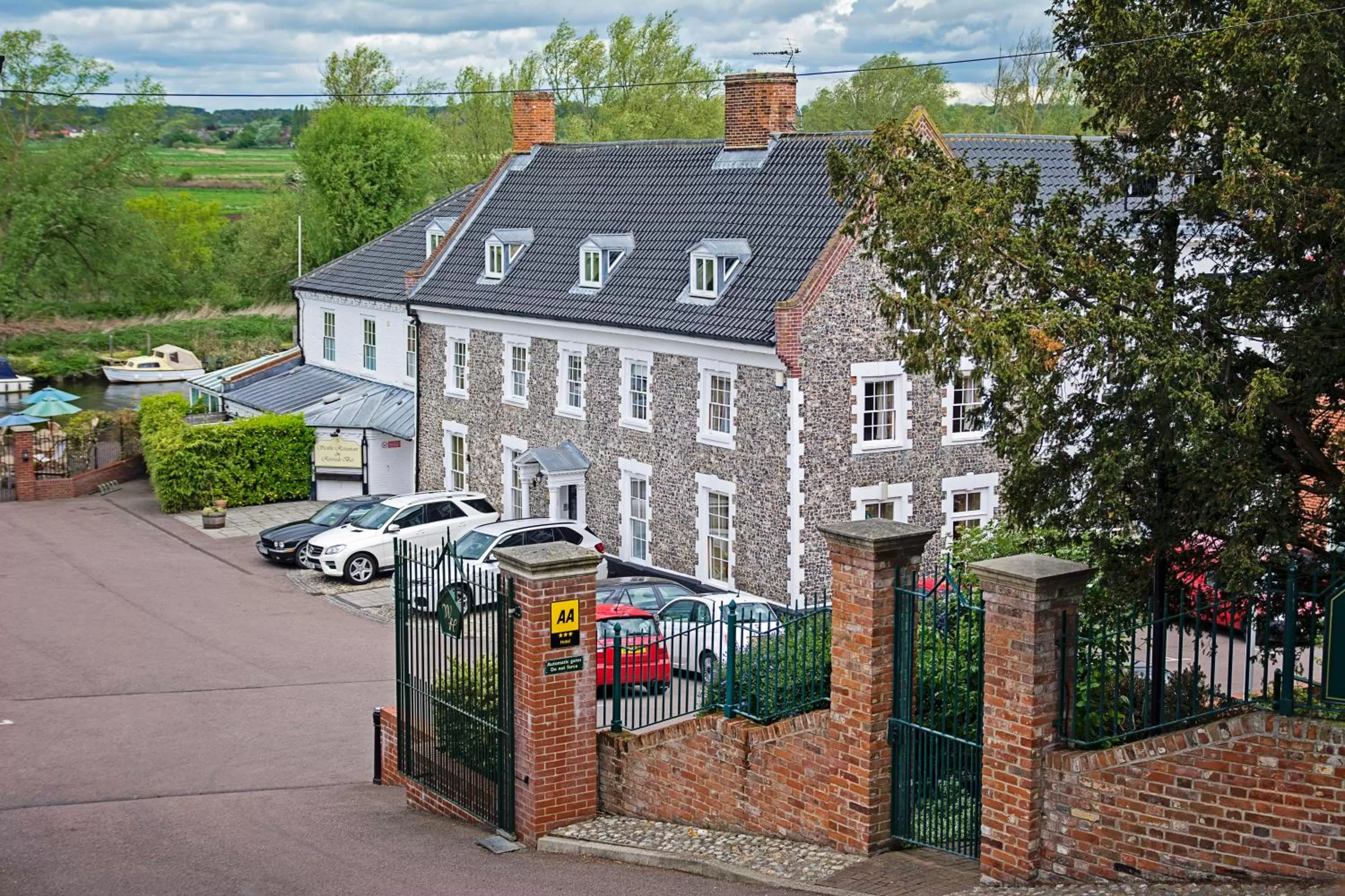 Property building in Waveney House Hotel