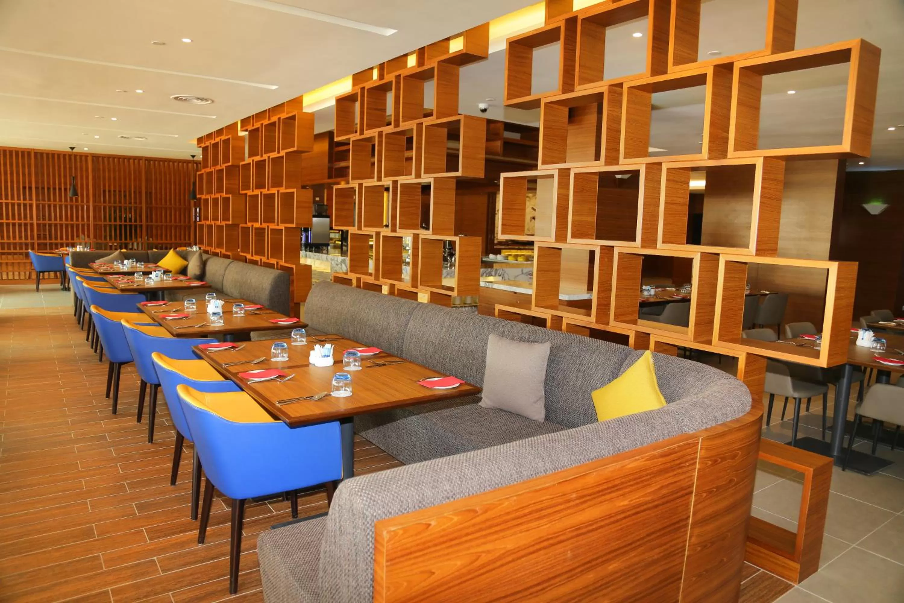 Restaurant/places to eat in Novotel Taiping