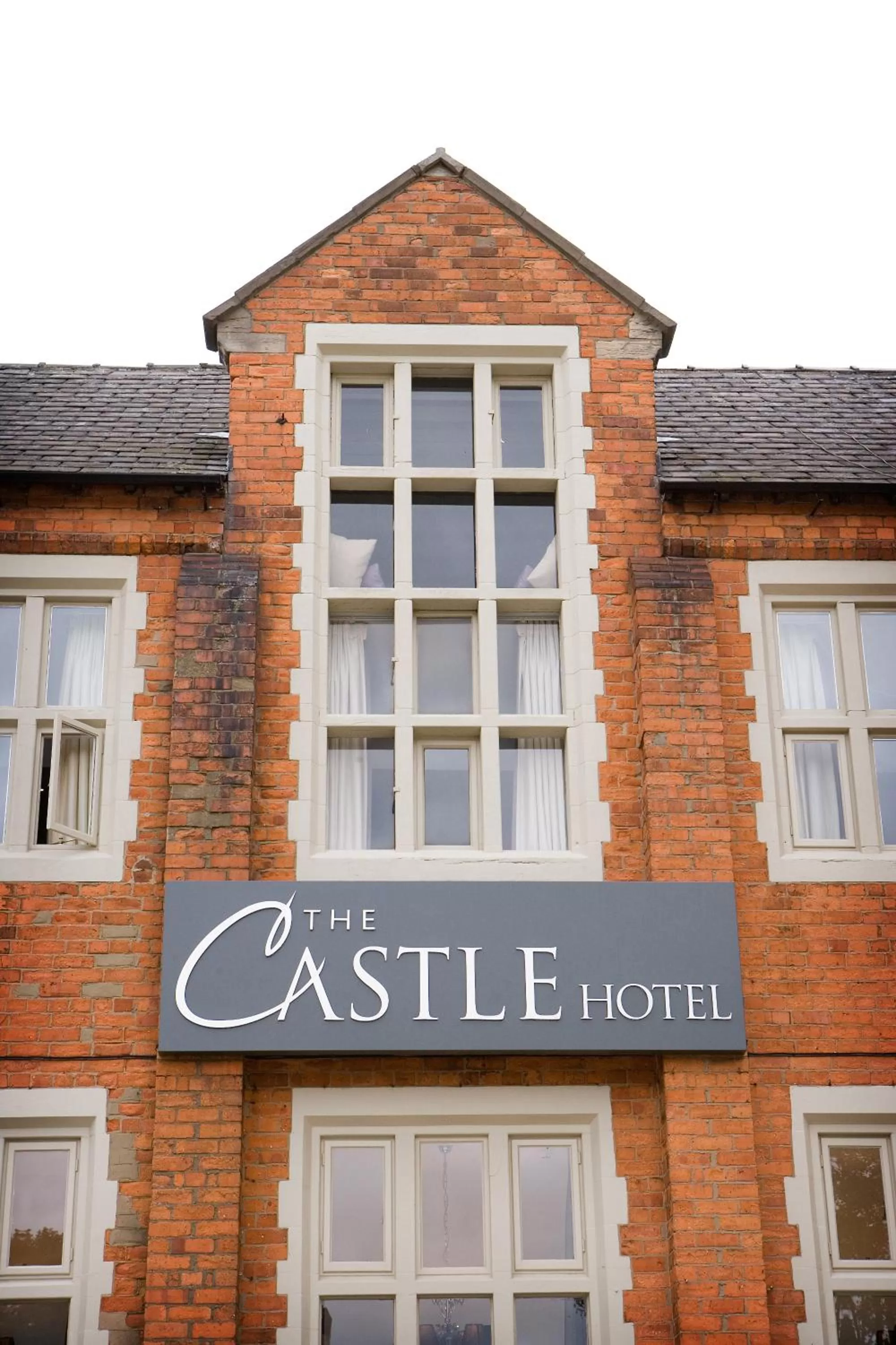 Facade/entrance in Castle Hotel & Apartments
