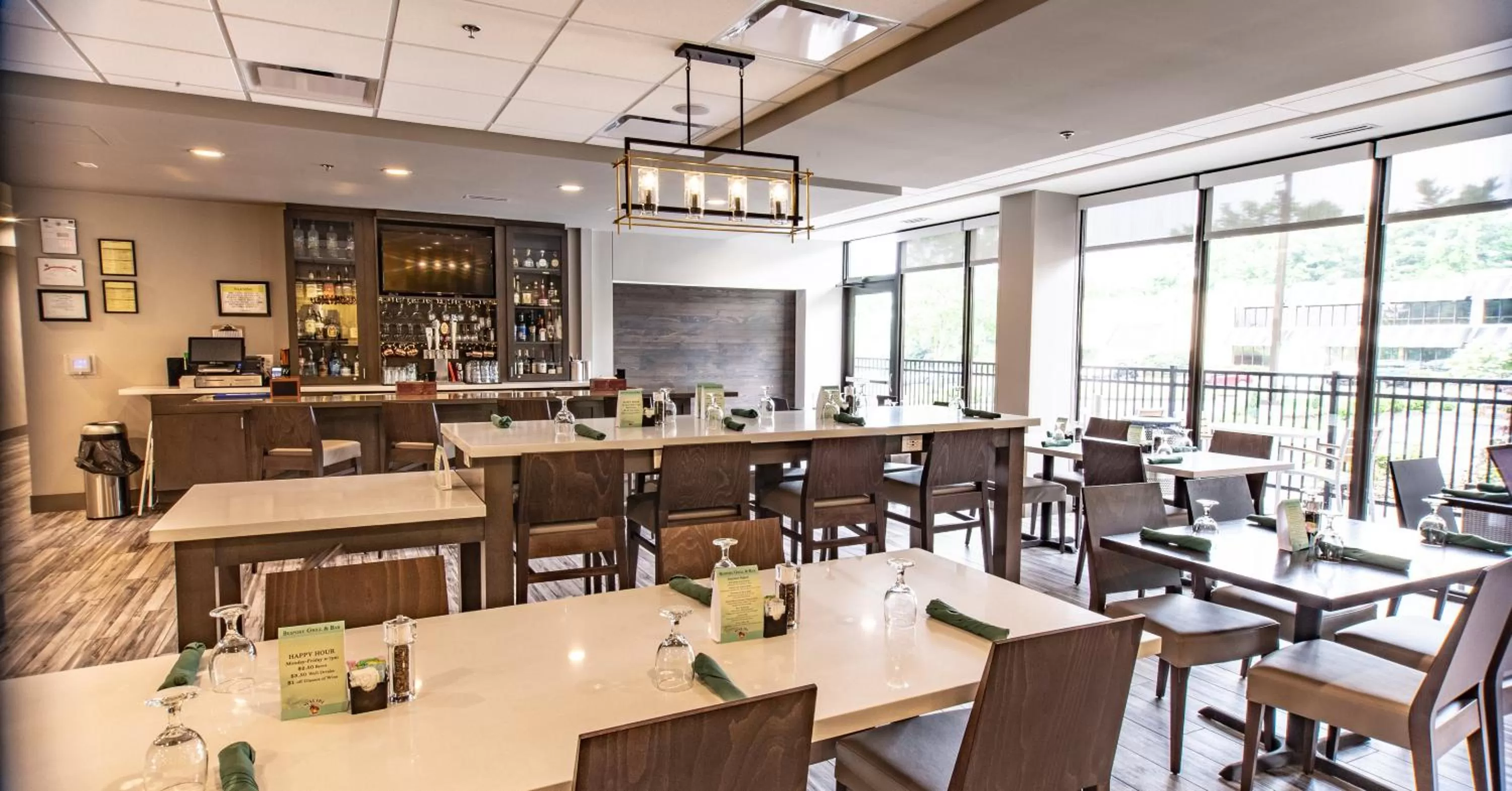 Restaurant/places to eat in Holiday Inn Knoxville N - Merchant Drive by IHG