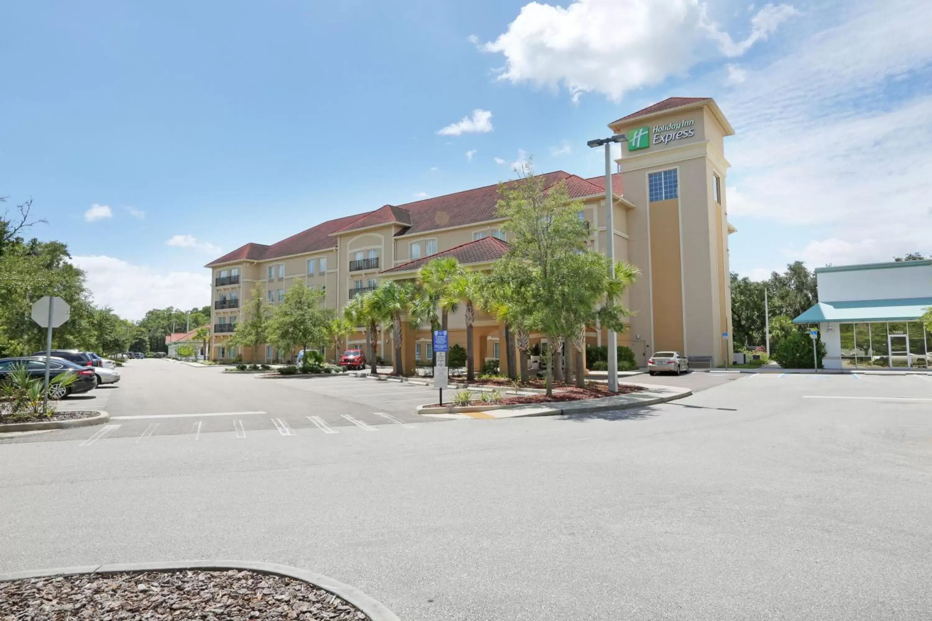 Holiday Inn Express Tampa North Telecom Park by IHG Holiday Inn Express Tampa North Telecom Park by IHG