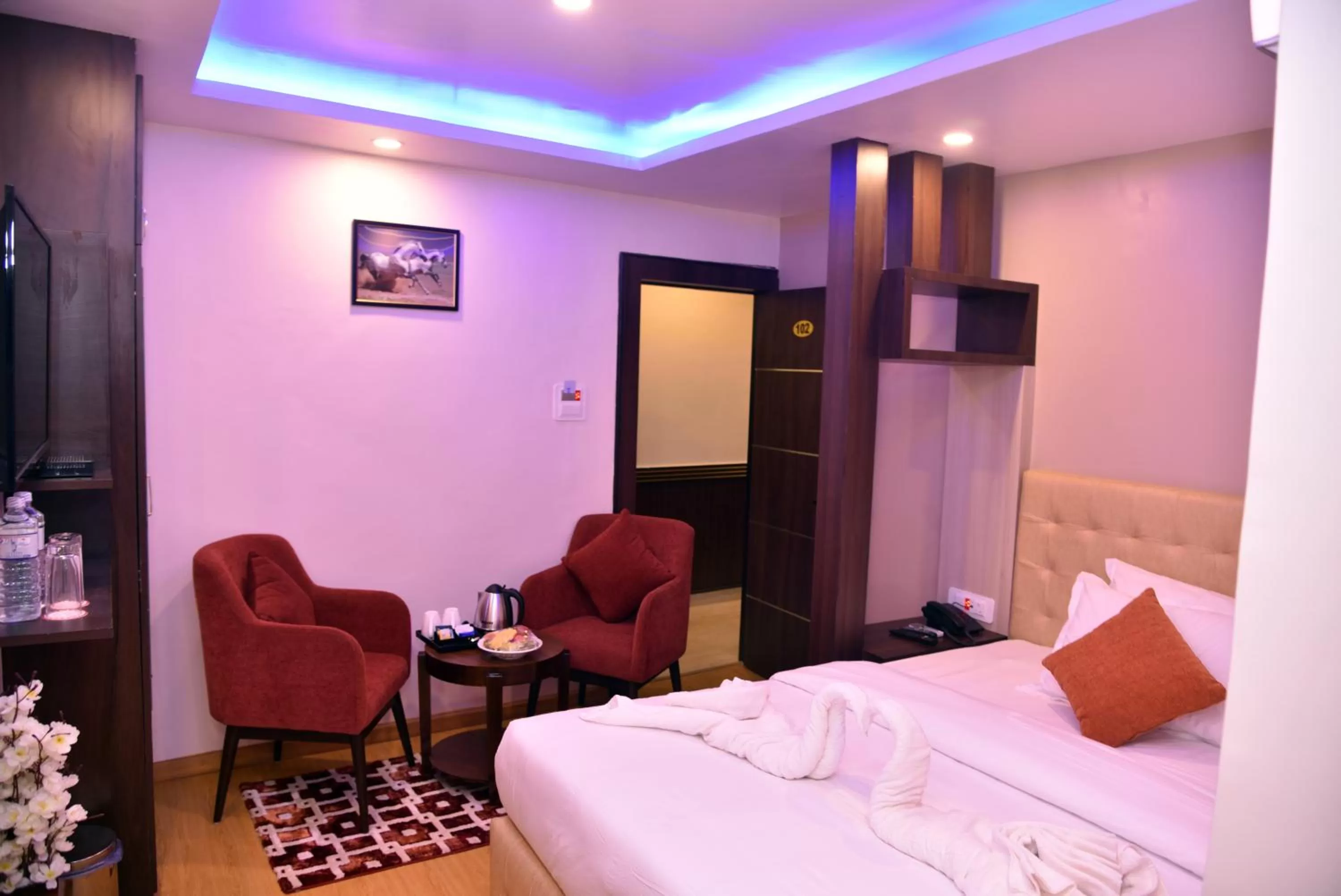 Bed in Marinha Airport Hotel