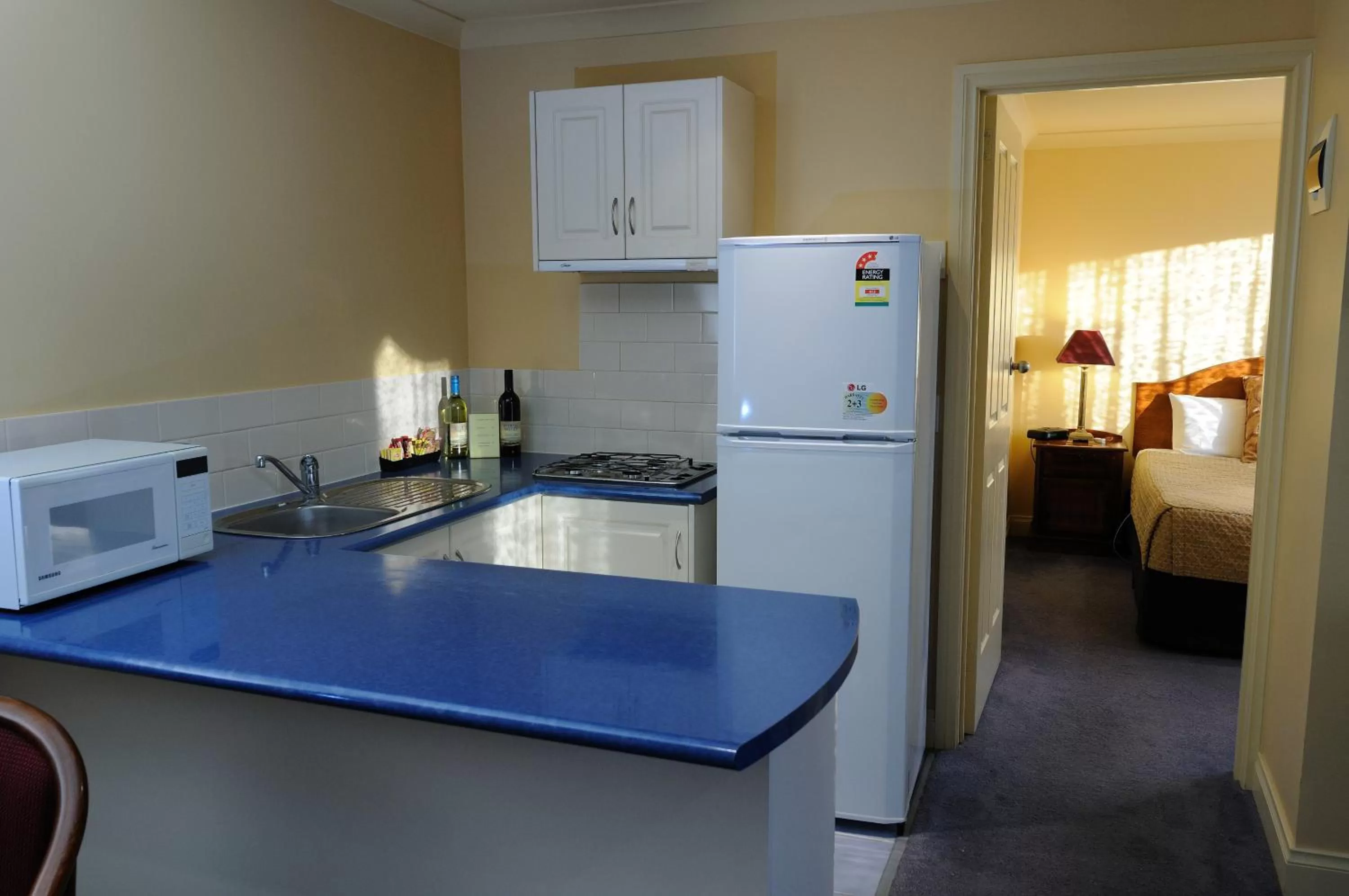 Kitchen or kitchenette in Ashmont Motel and Apartments