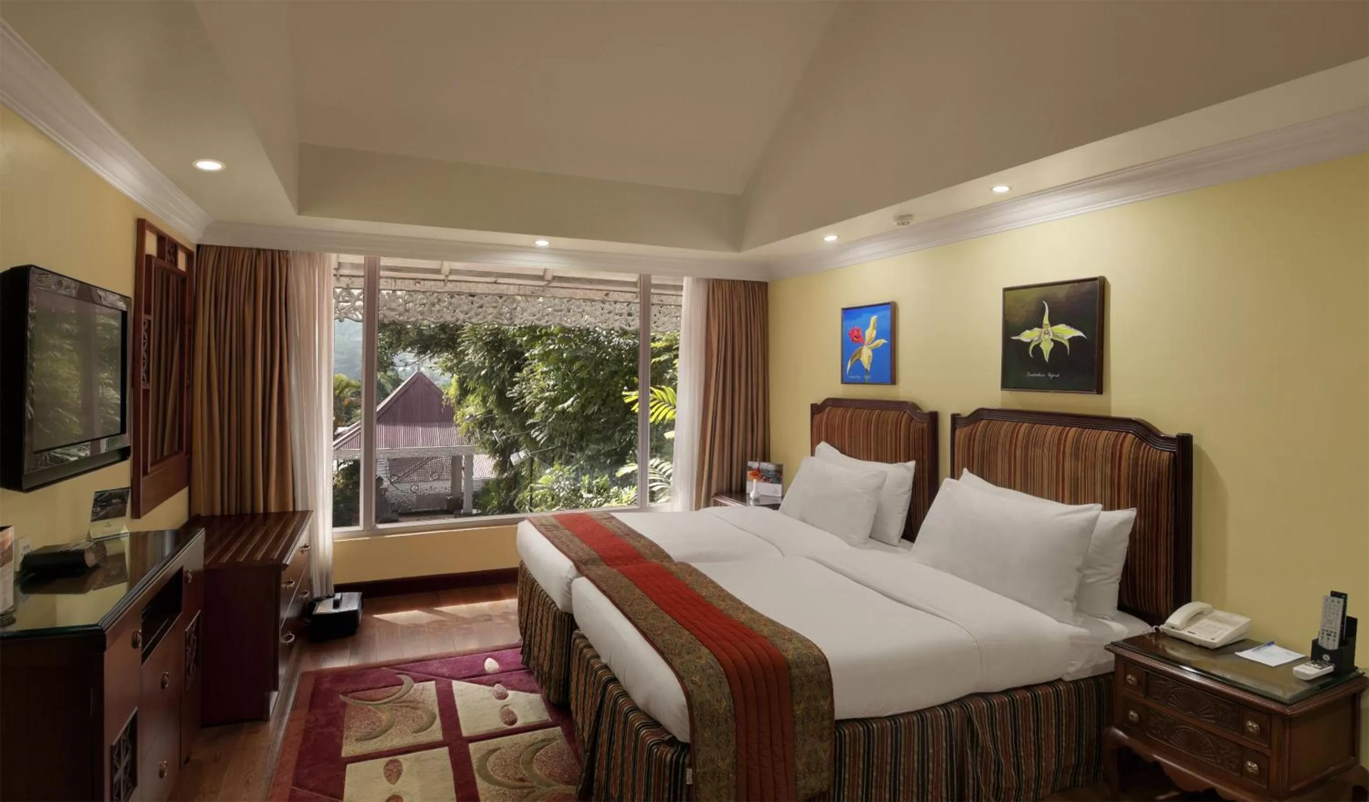 Day, Bed in Mayfair Spa Resort & Casino