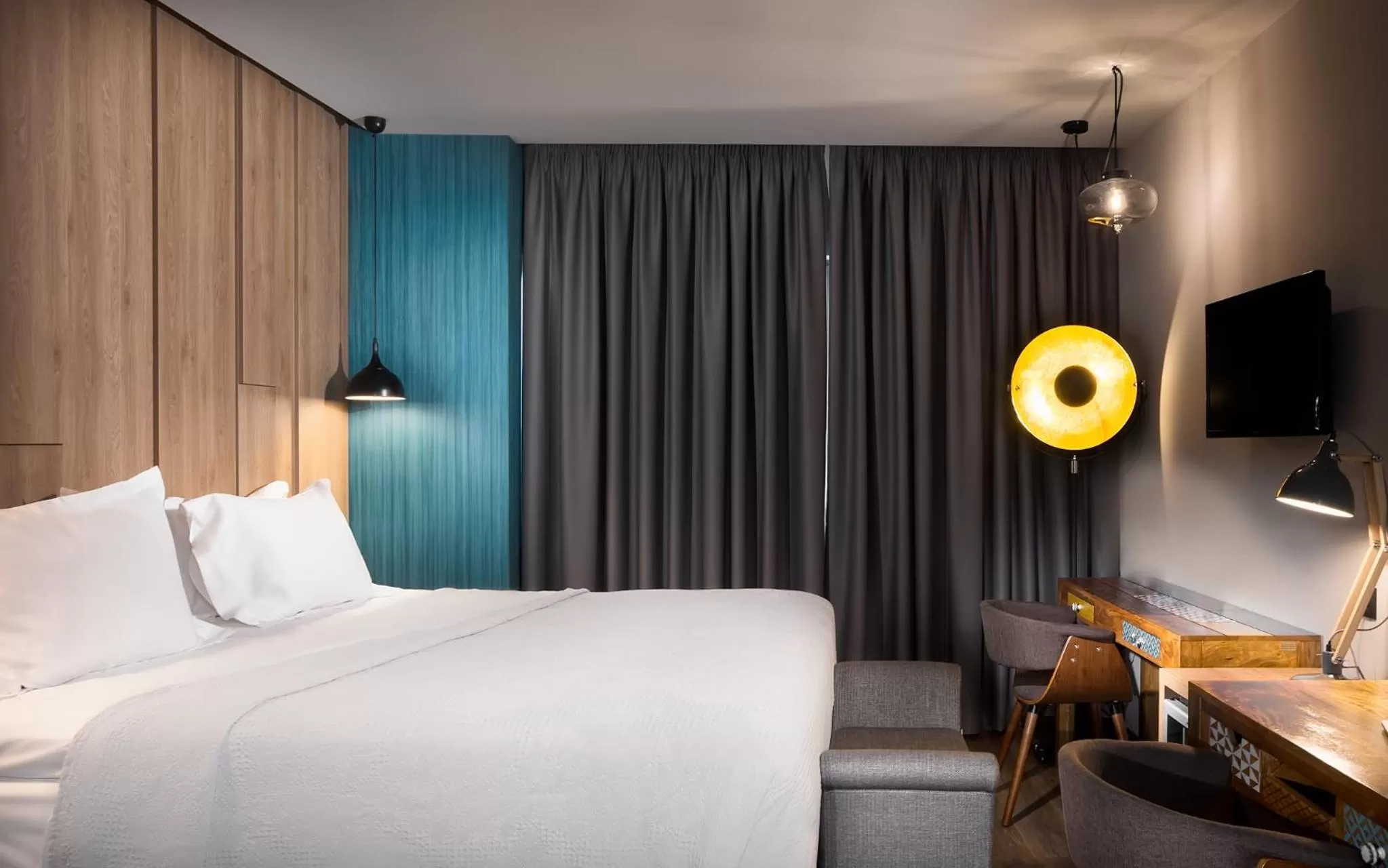 Bed in 360Degrees Pop Art Hotel