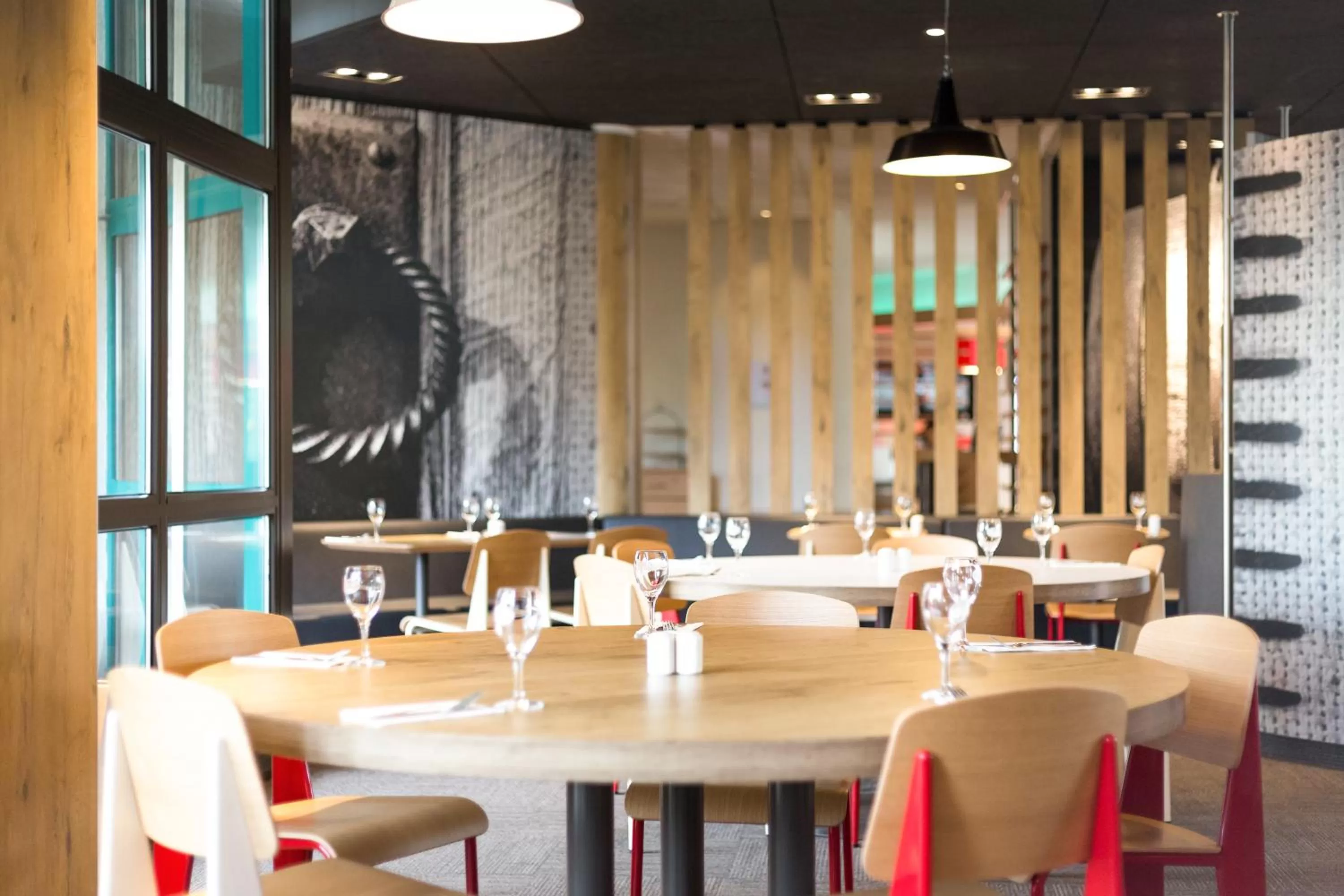 Restaurant/places to eat in ibis Lausanne Crissier