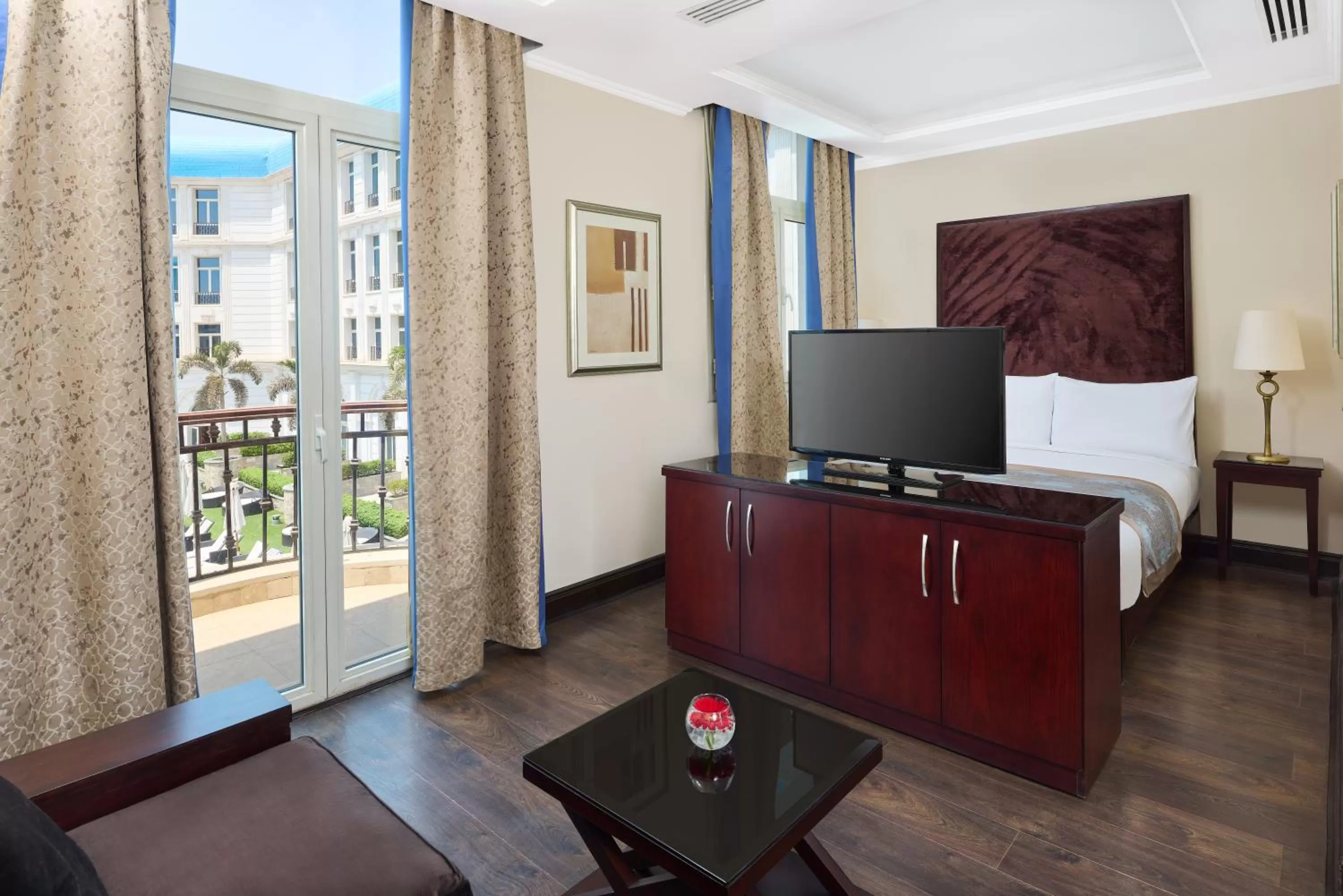 Bed in Royal Maxim Palace Kempinski Cairo