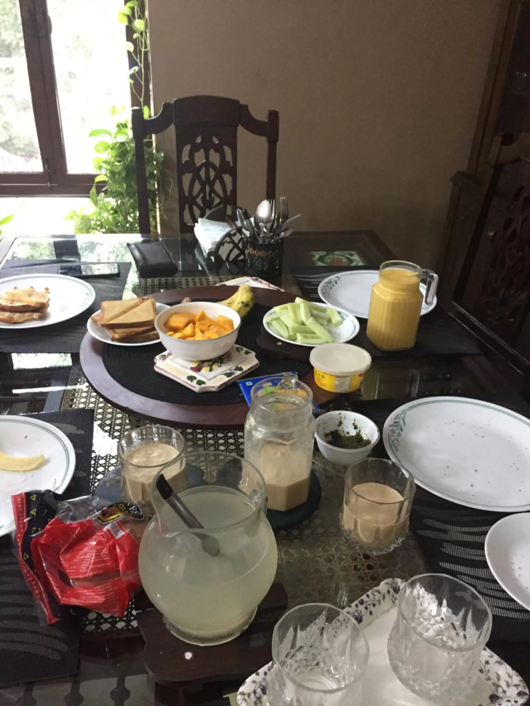 Continental breakfast in Homestay Chateau 39