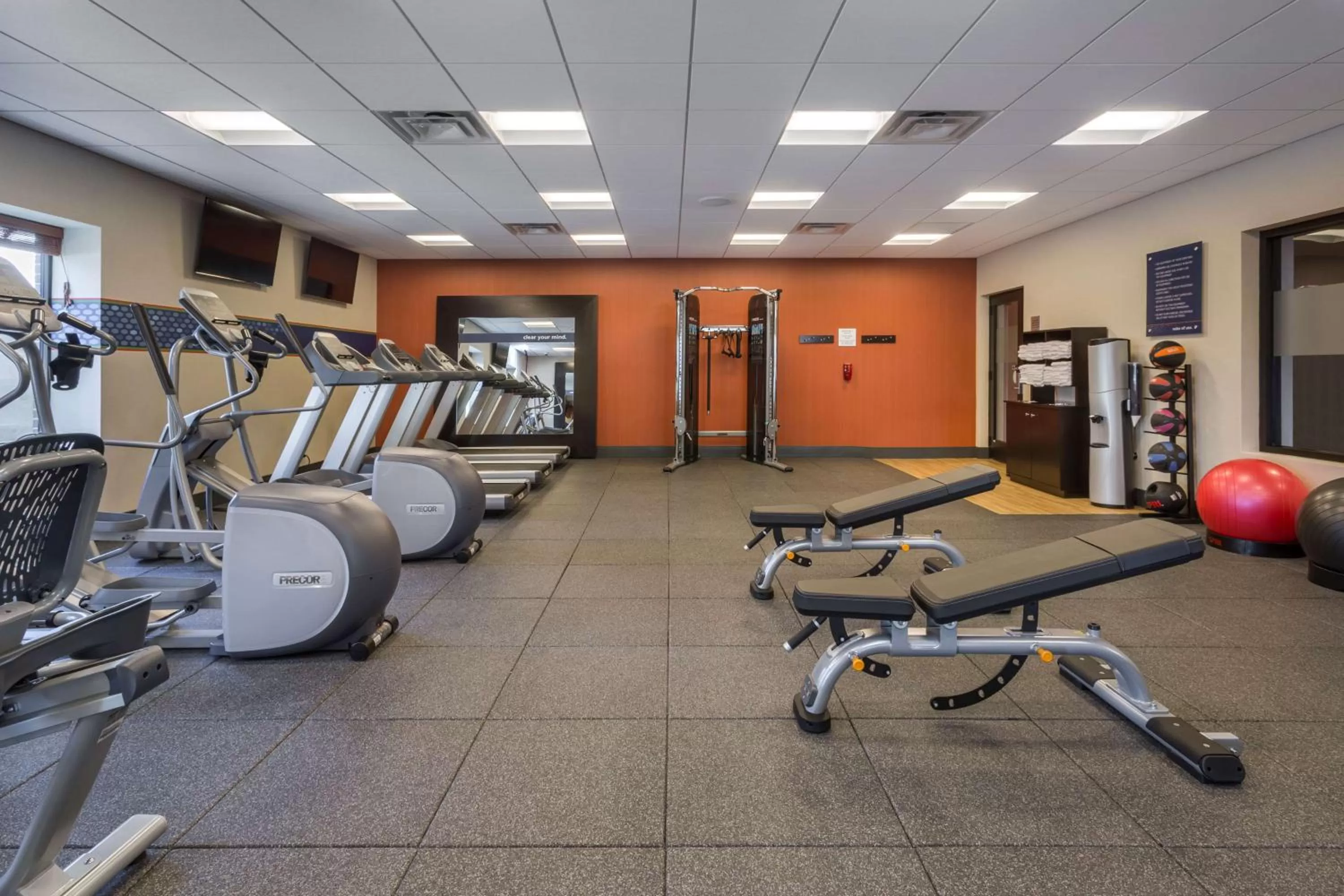 Fitness centre/facilities in Hampton Inn & Suites Newport/Cincinnati, KY