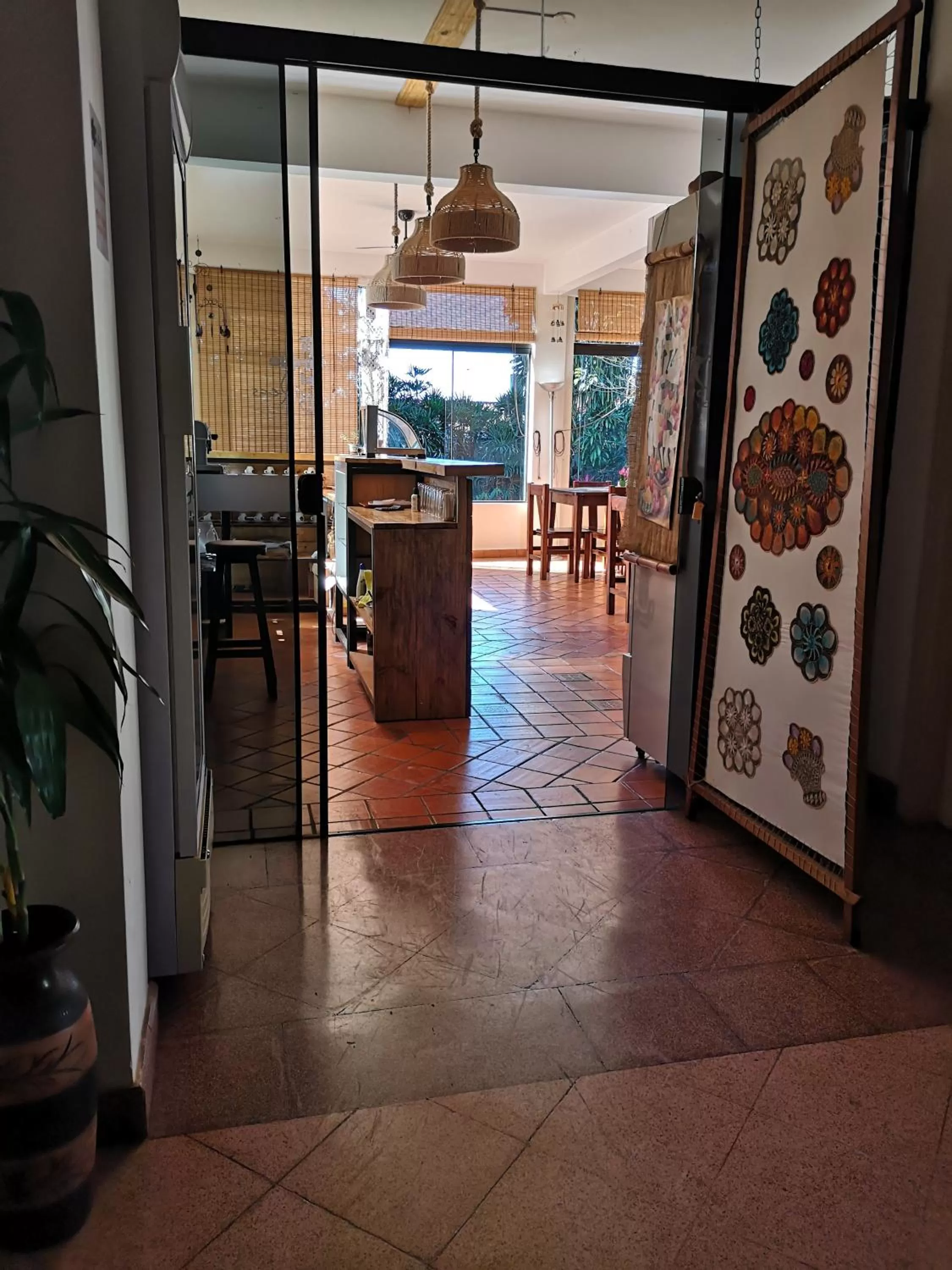 Dining area, Kitchen/Kitchenette in Las Orquideas Parque Hotel