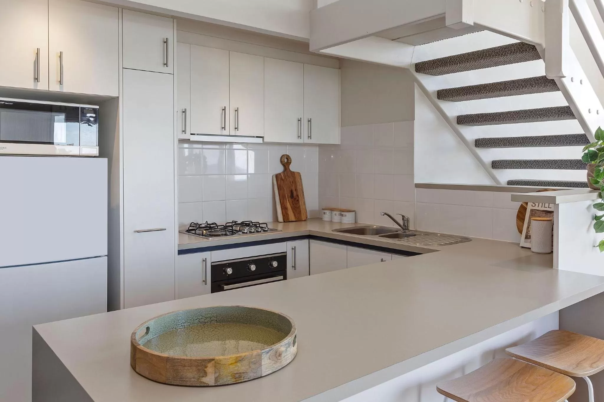 Kitchen/Kitchenette in Whitecrest Eco Apartments Great Ocean Road