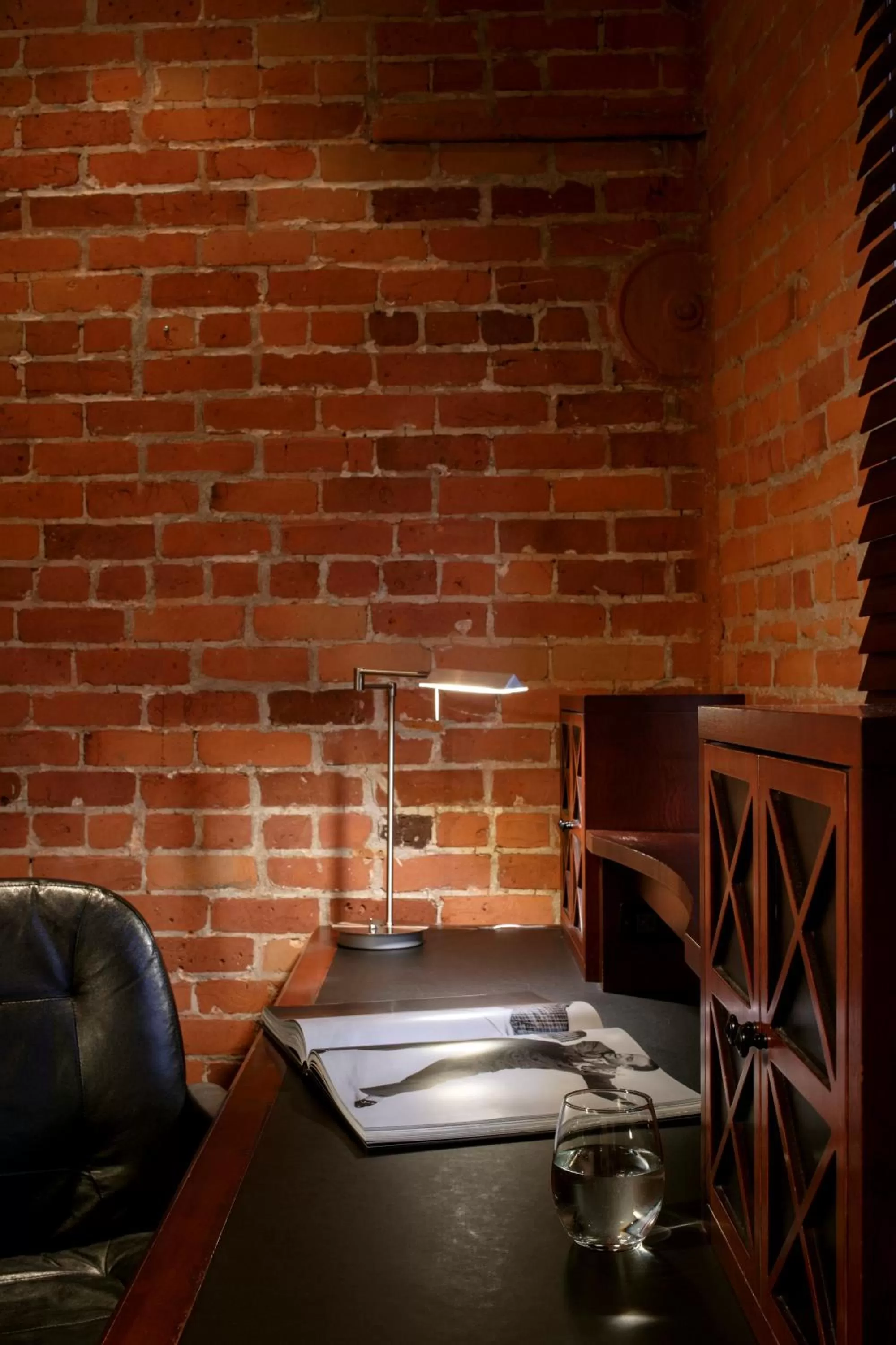 Seating area in Hotel Nelligan