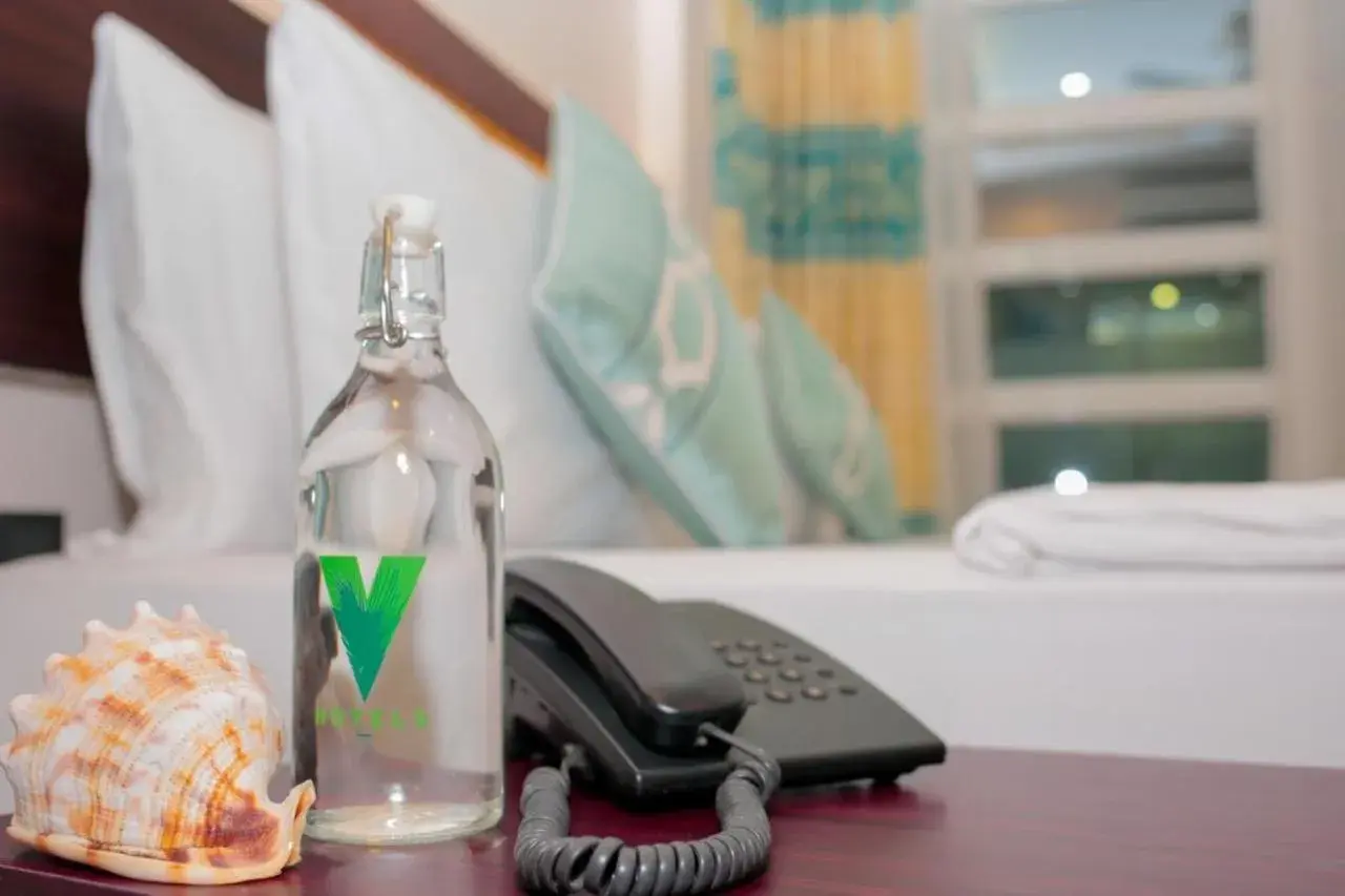 Deluxe Double Room in The White Harp Beach Hotel Deluxe Double Room in The White Harp Beach Hotel