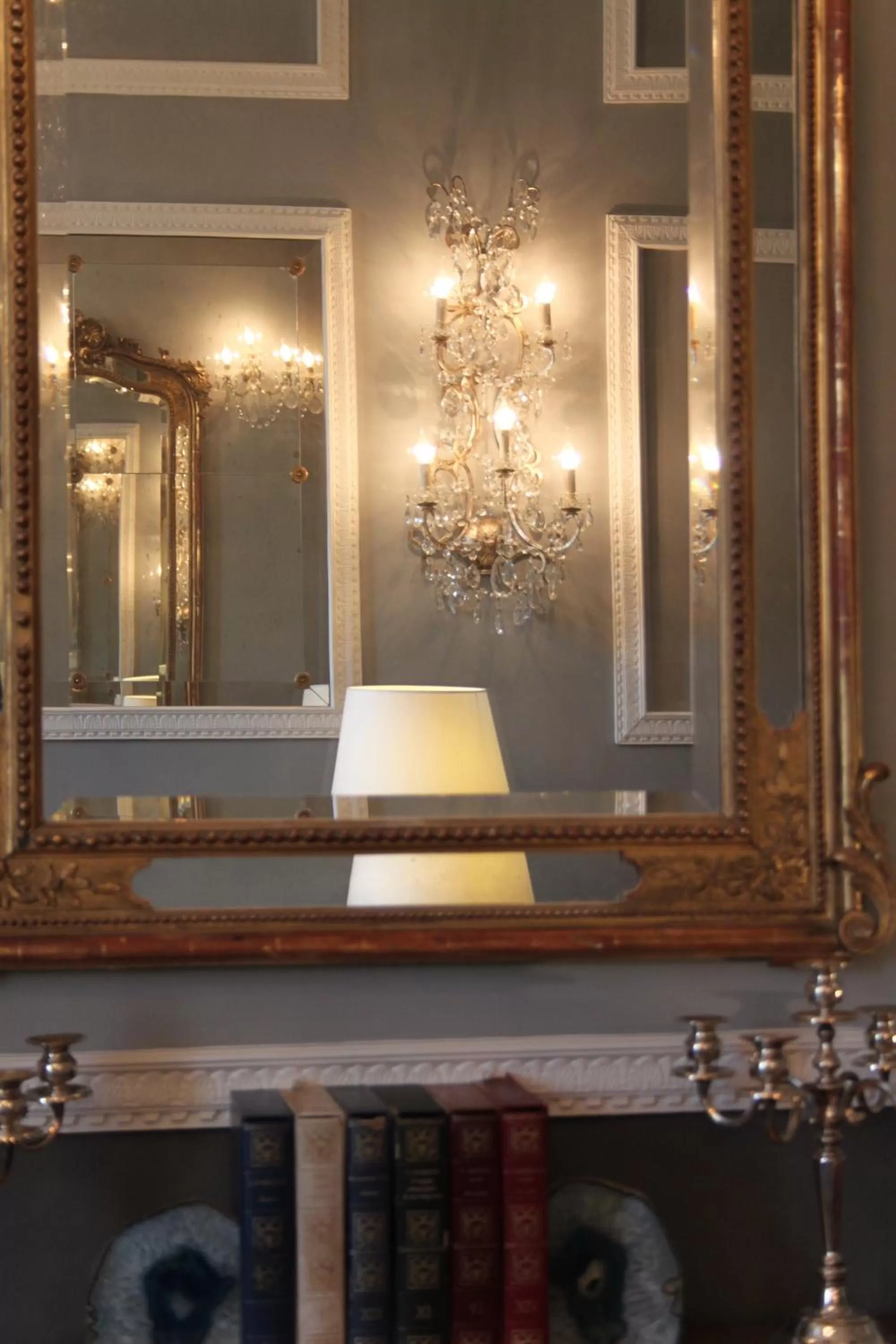 Communal lounge/ TV room in Residenza Vespucci