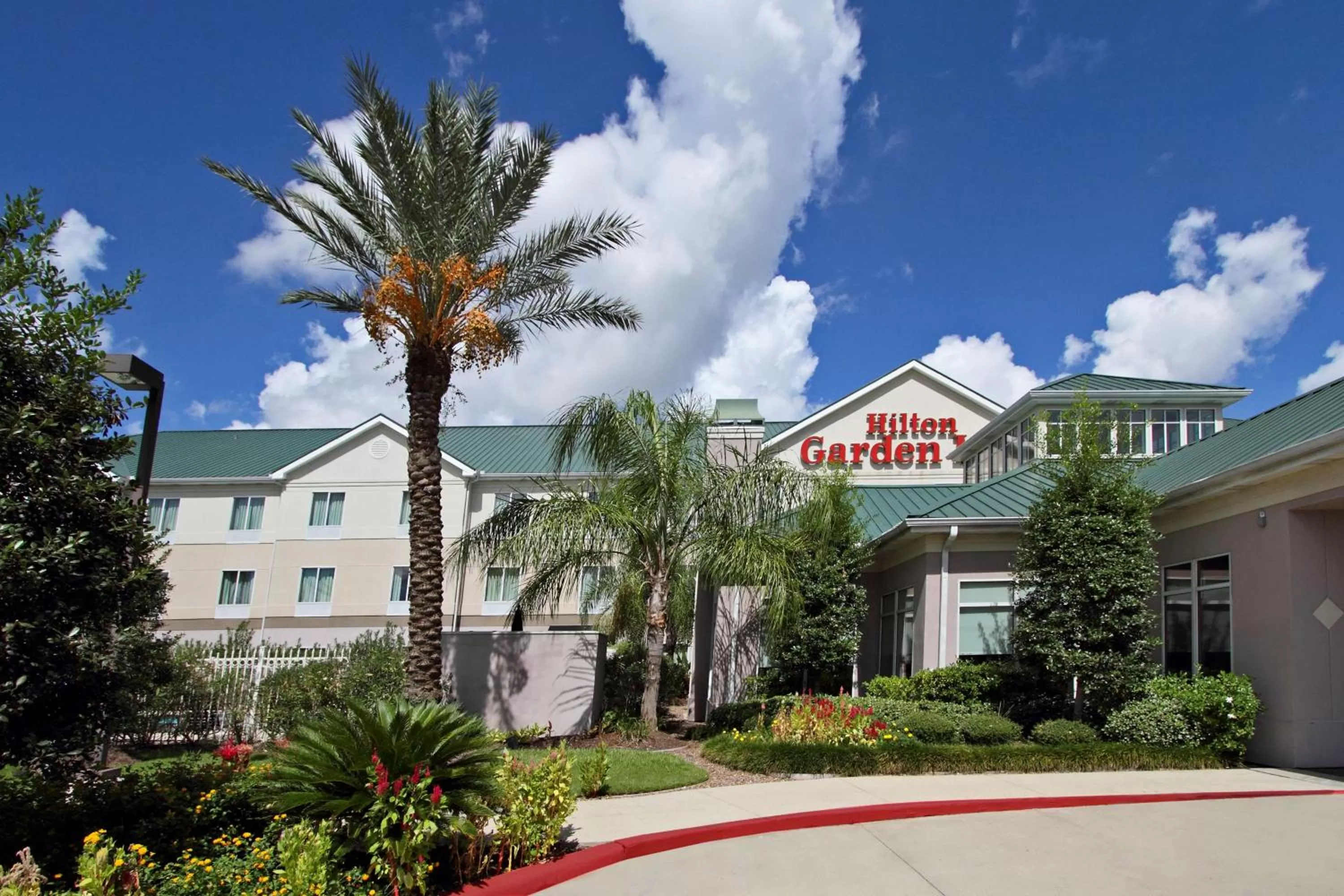 Property building in Hilton Garden Inn Beaumont