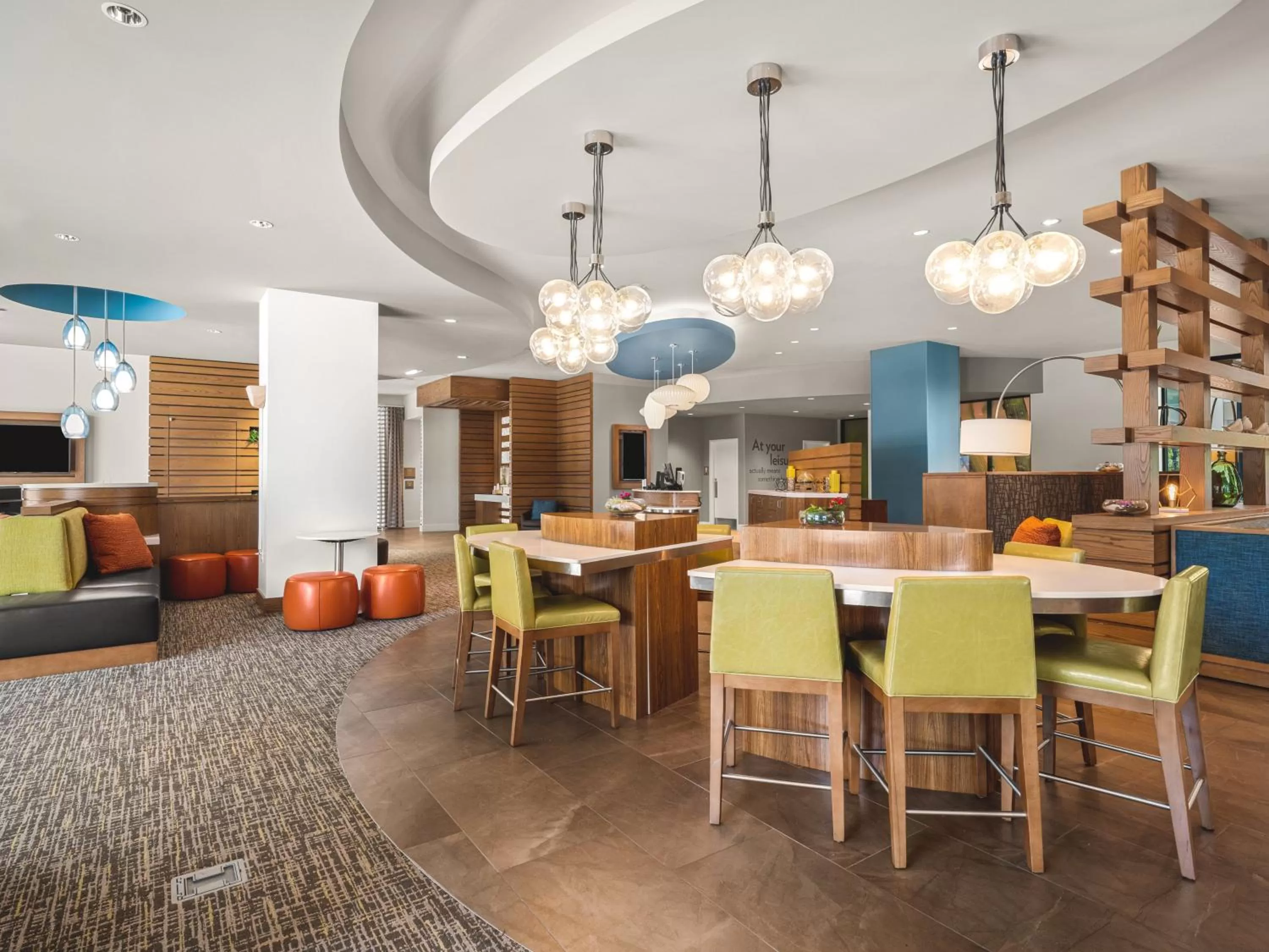 Lounge or bar in EVEN Hotel Seattle Downtown - Lake Union by IHG