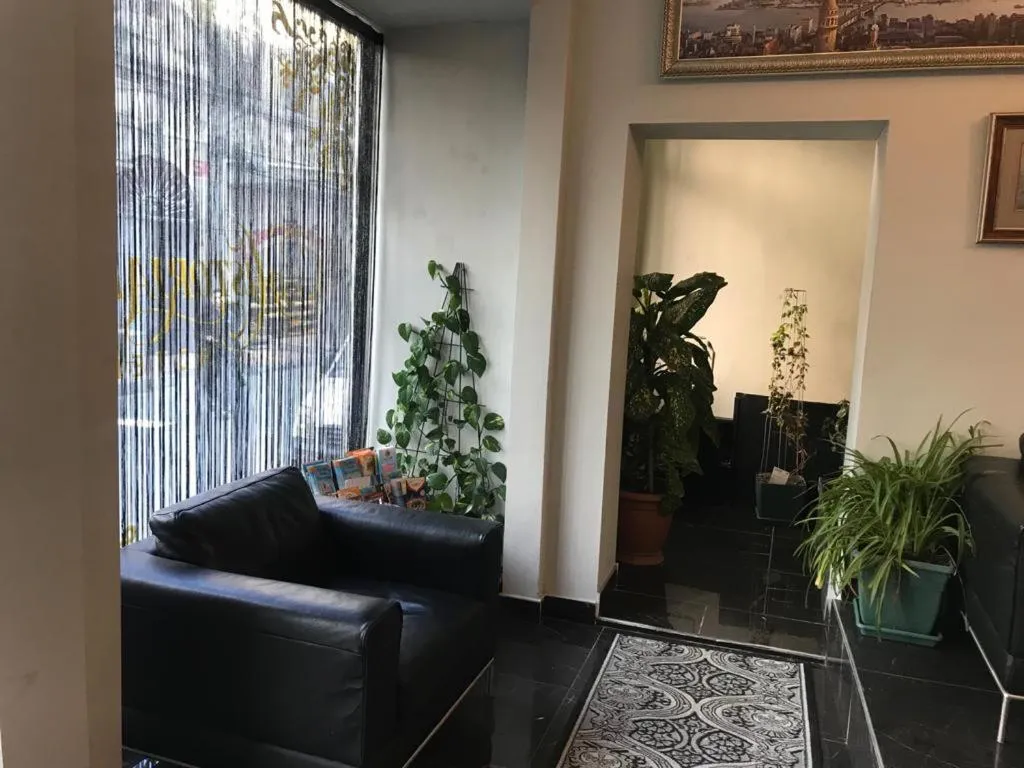 Lobby or reception in Historial Hotel