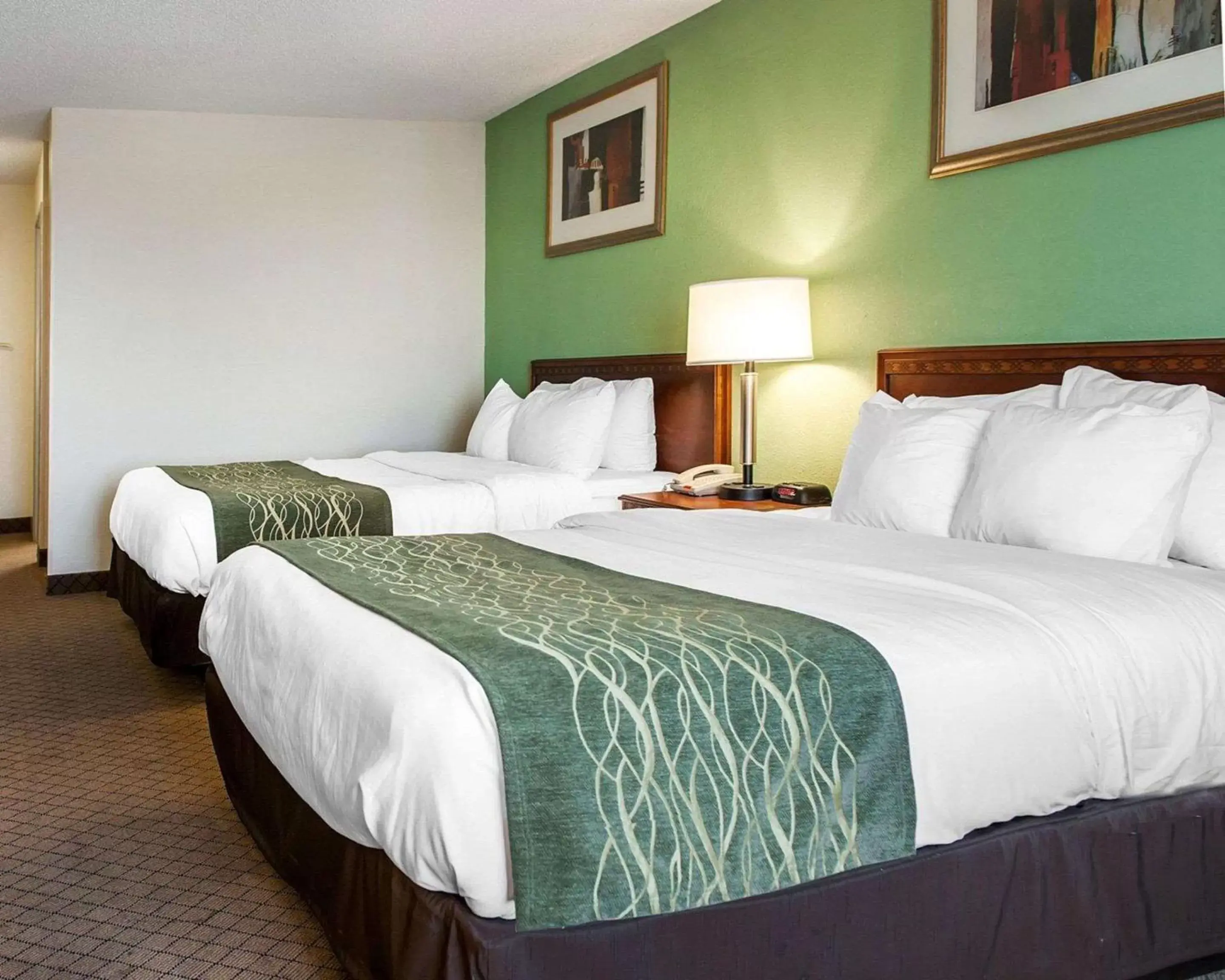 Queen Room with Two Queen Beds - Mobility Accessible/Non-Smoking in Comfort Inn Goshen Queen Room with Two Queen Beds - Mobility Accessible/Non-Smoking in Comfort Inn Goshen