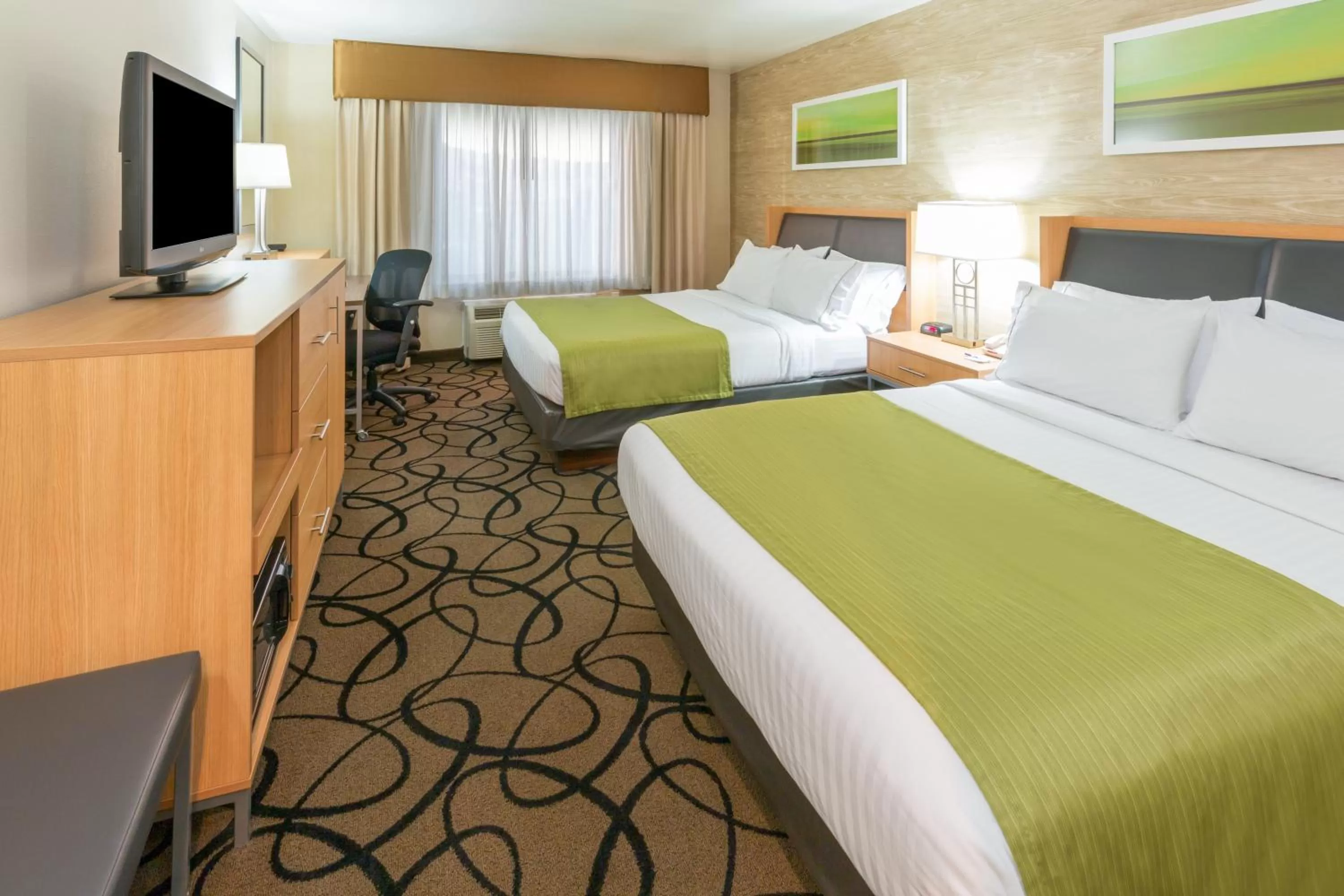 Queen Room with Two Queen Beds - Non-Smoking in Holiday Inn Express Hotel and Suites - Henderson, an IHG Hotel