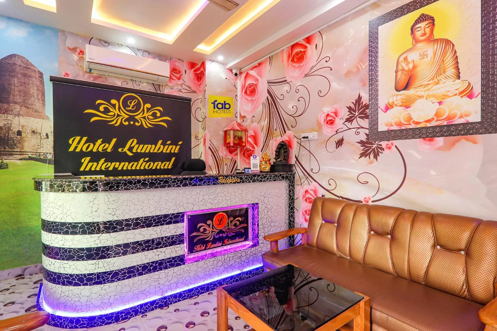 Lobby or reception in FabHotel Lumbini International