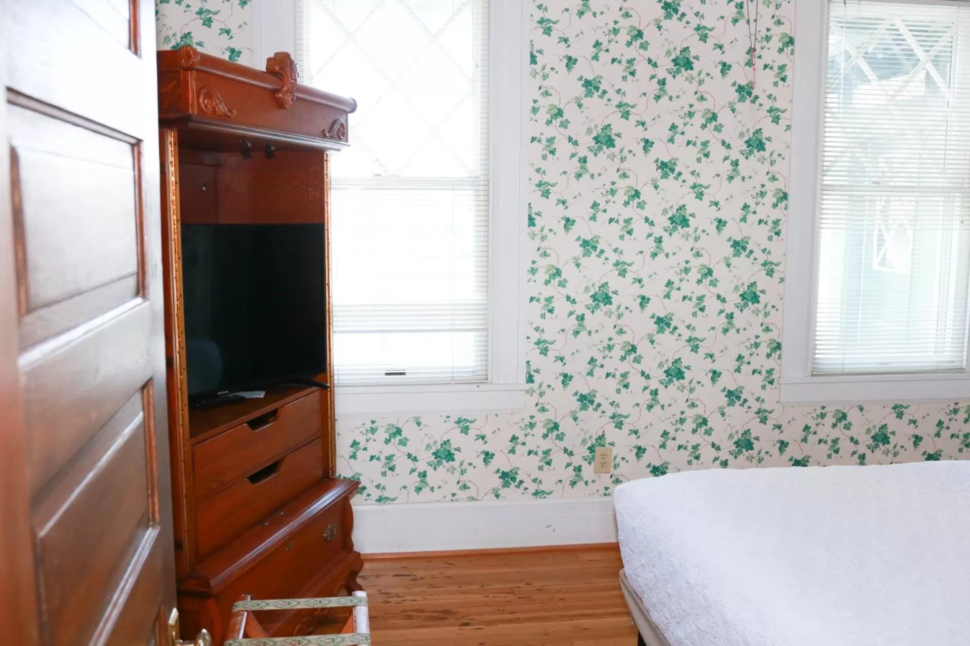 Bed in The Shaffner Inn